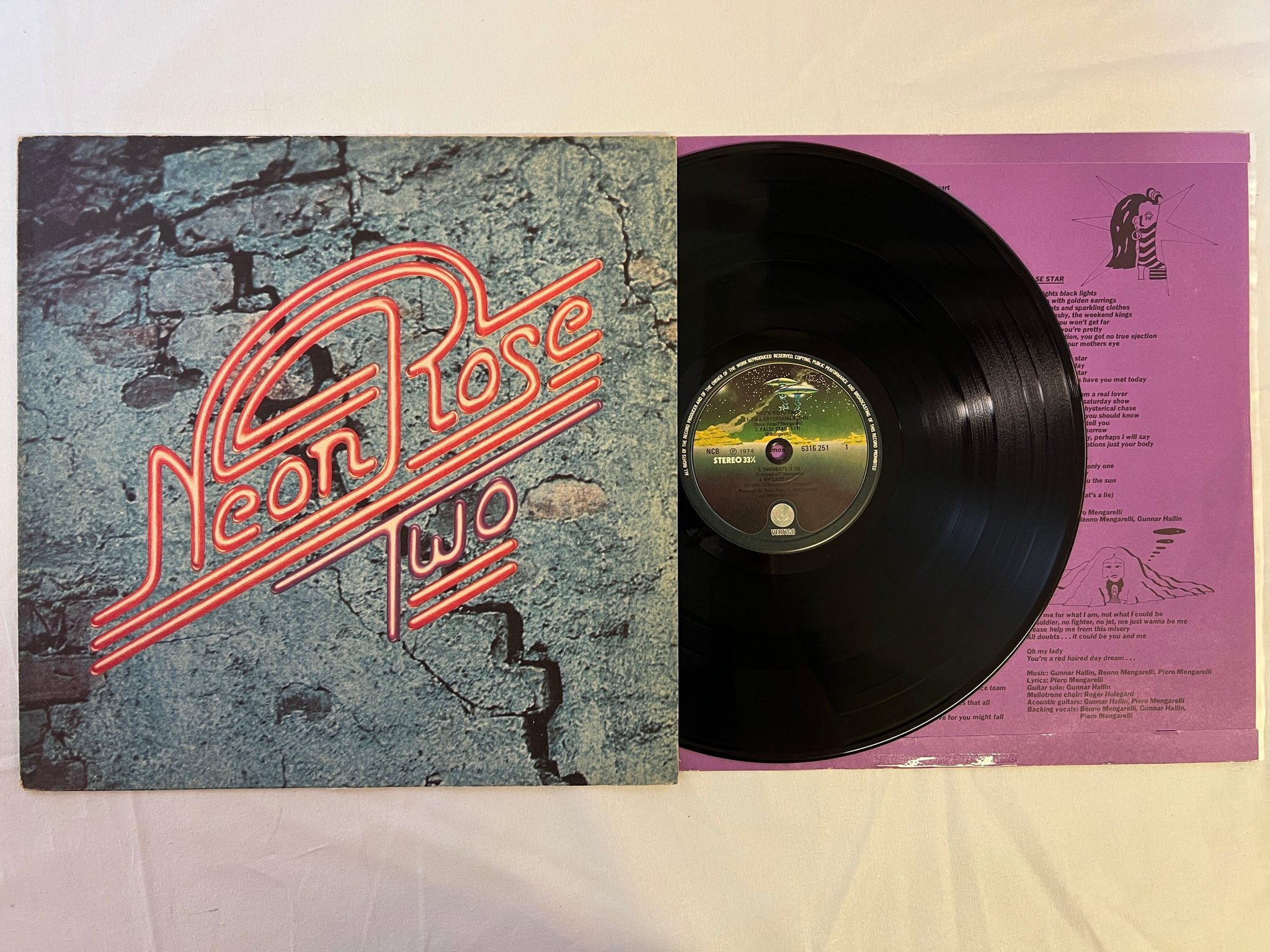 Omslagsbild för skivan NEON ROSE two LP -74 Swe VERTIGO 6316 251