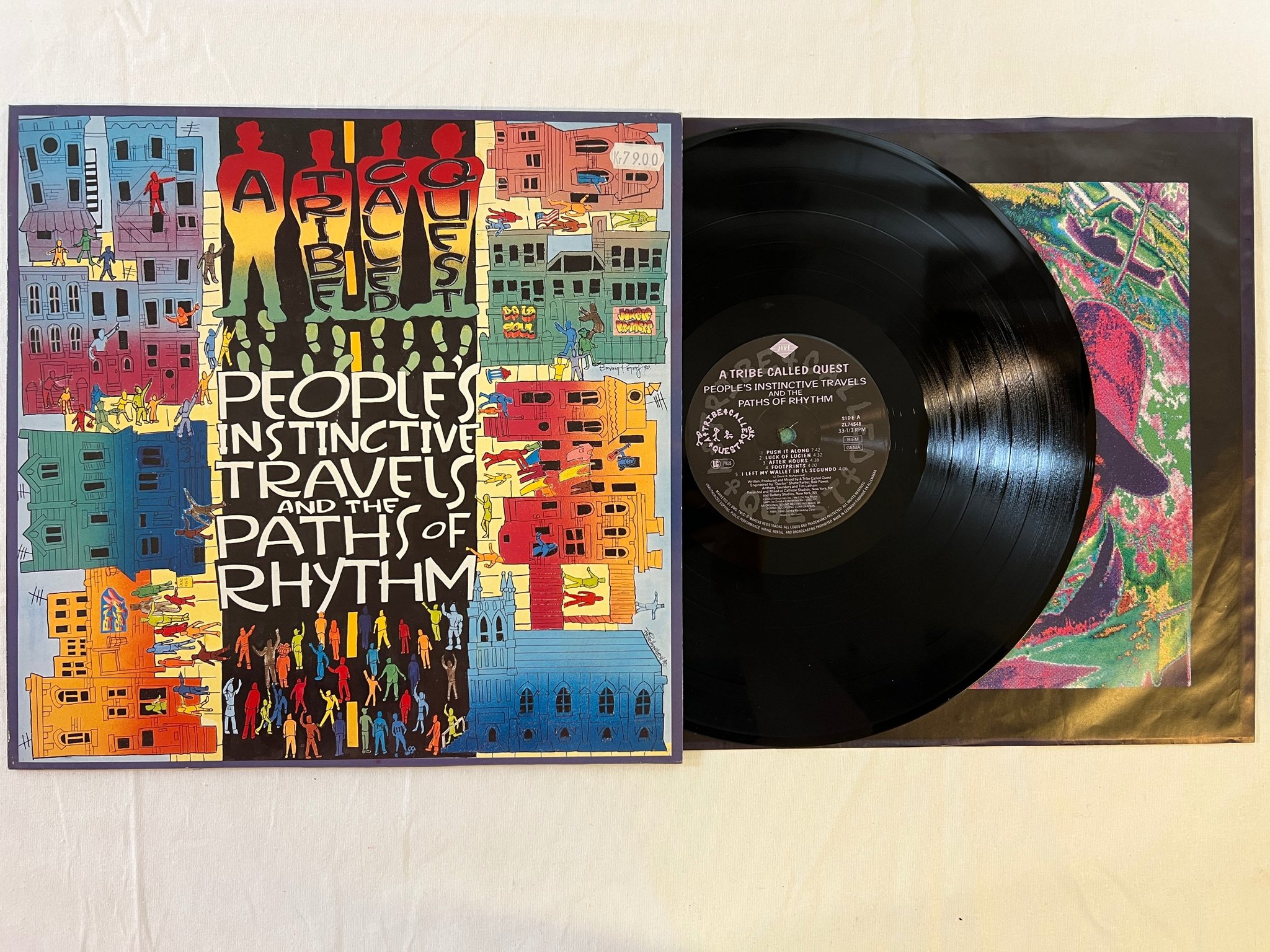 Omslagsbild för skivan A TRIBE CALLED QUEST People's Instinctive Travels... LP -90 Ger JIVE ZL74548