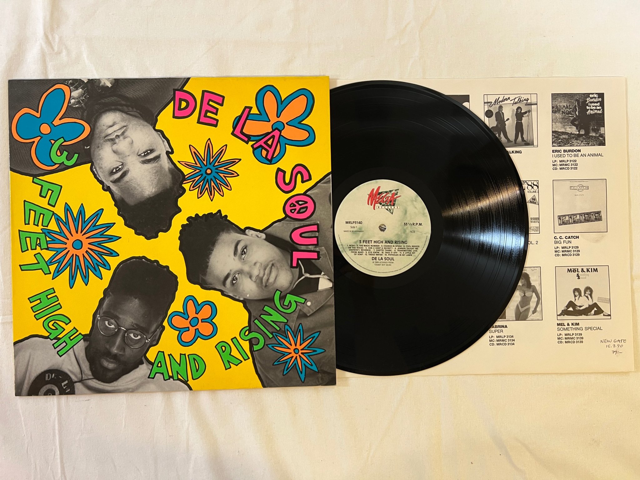Omslagsbild för skivan DE LA SOUL 3 feet high and rising LP -89 MEGA MRLP 3140 ** CLASSIC **