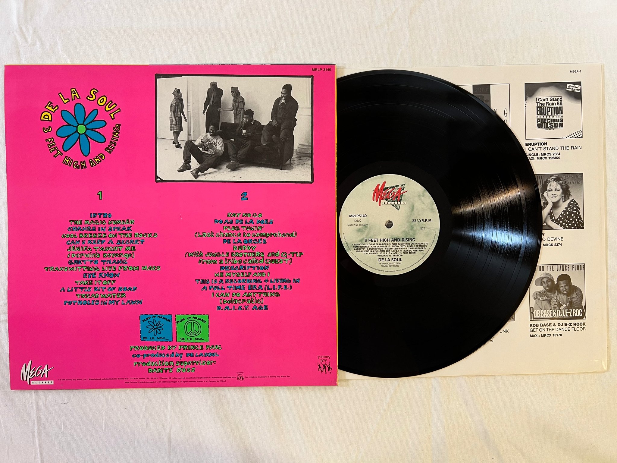 Omslagsbild för skivan DE LA SOUL 3 feet high and rising LP -89 MEGA MRLP 3140 ** CLASSIC **