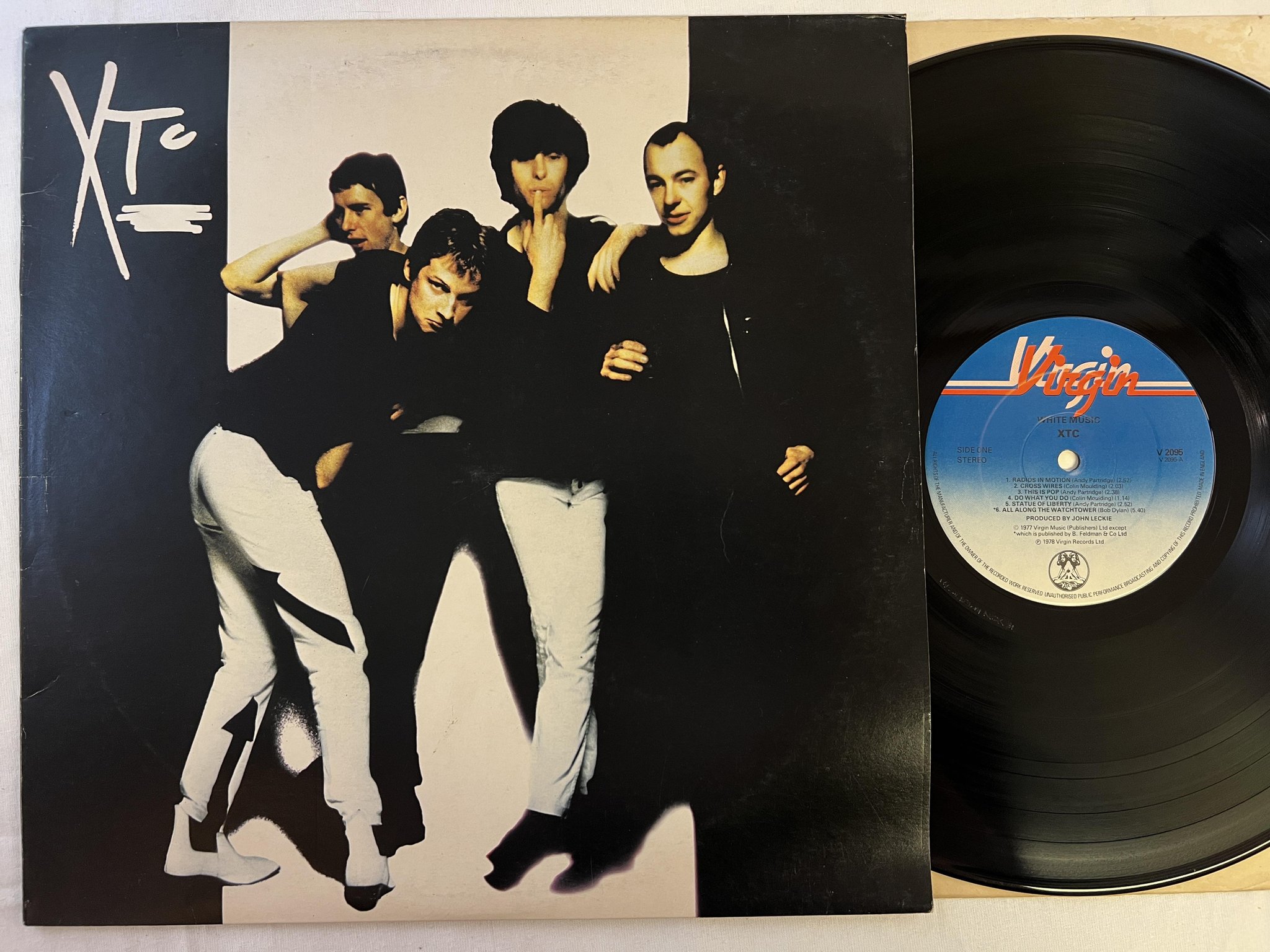 Omslagsbild för skivan XTC white music LP -78 UK VIRGIN V2095