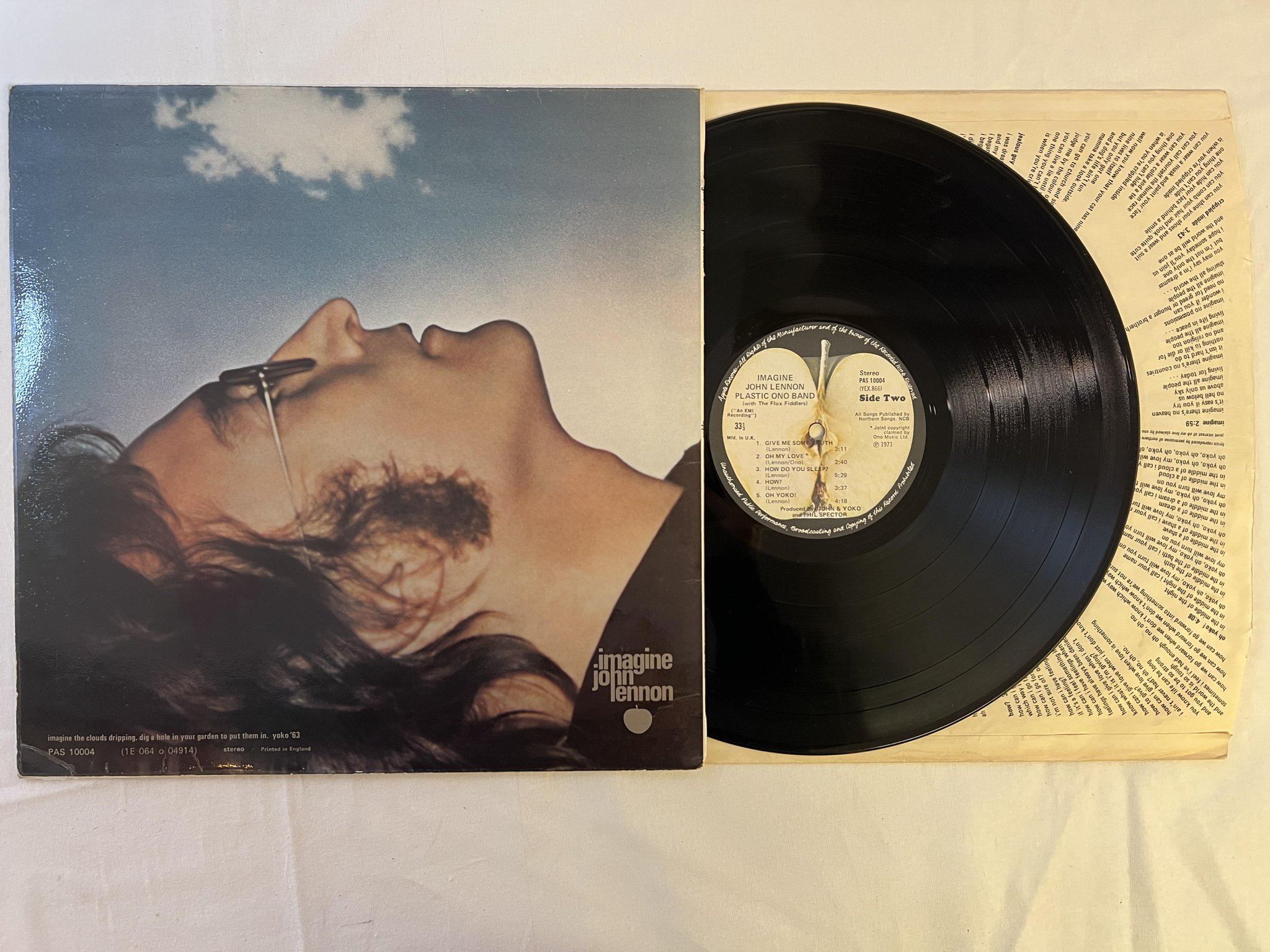 Omslagsbild för skivan JOHN LENNON imagine LP -71 UK APPLE PAS 10004 w/ POSTER