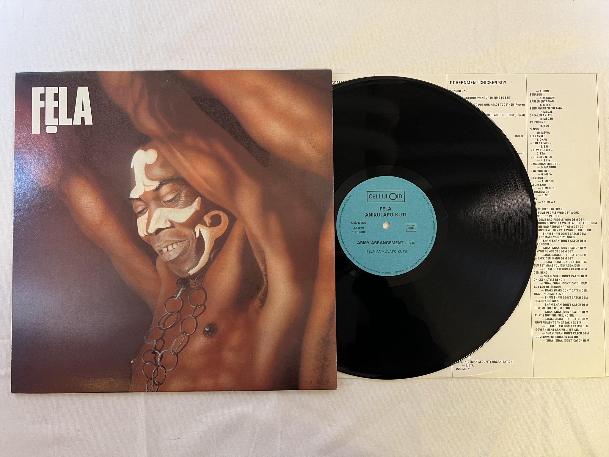 Omslagsbild för skivan FELA ANIKULAPO KUTI army arrangement LP -85 US CELLULOID CELL 6109