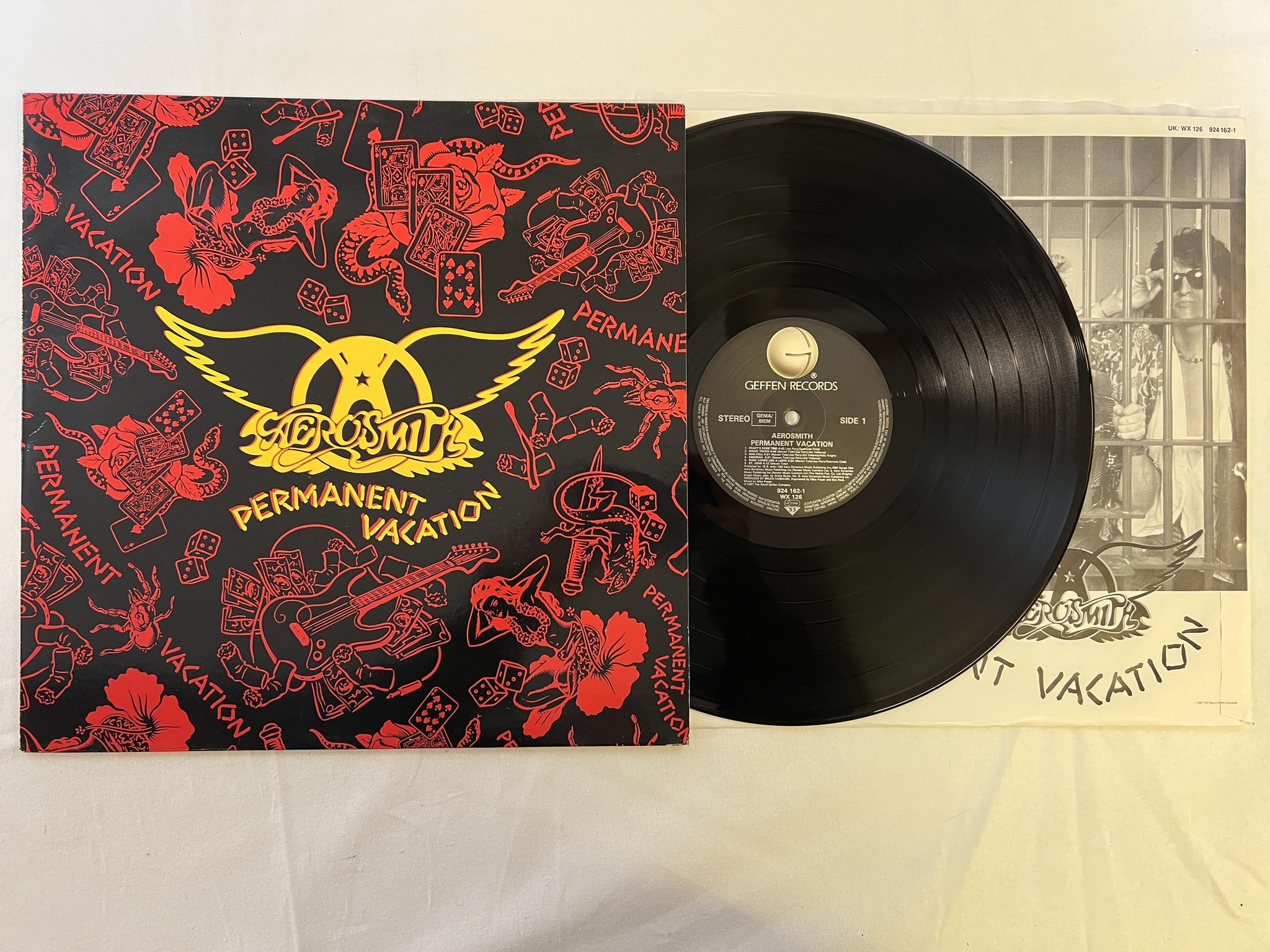 Omslagsbild för skivan AEROSMITH permanent vacation LP -87 Ger GEFFEN 924 162-1