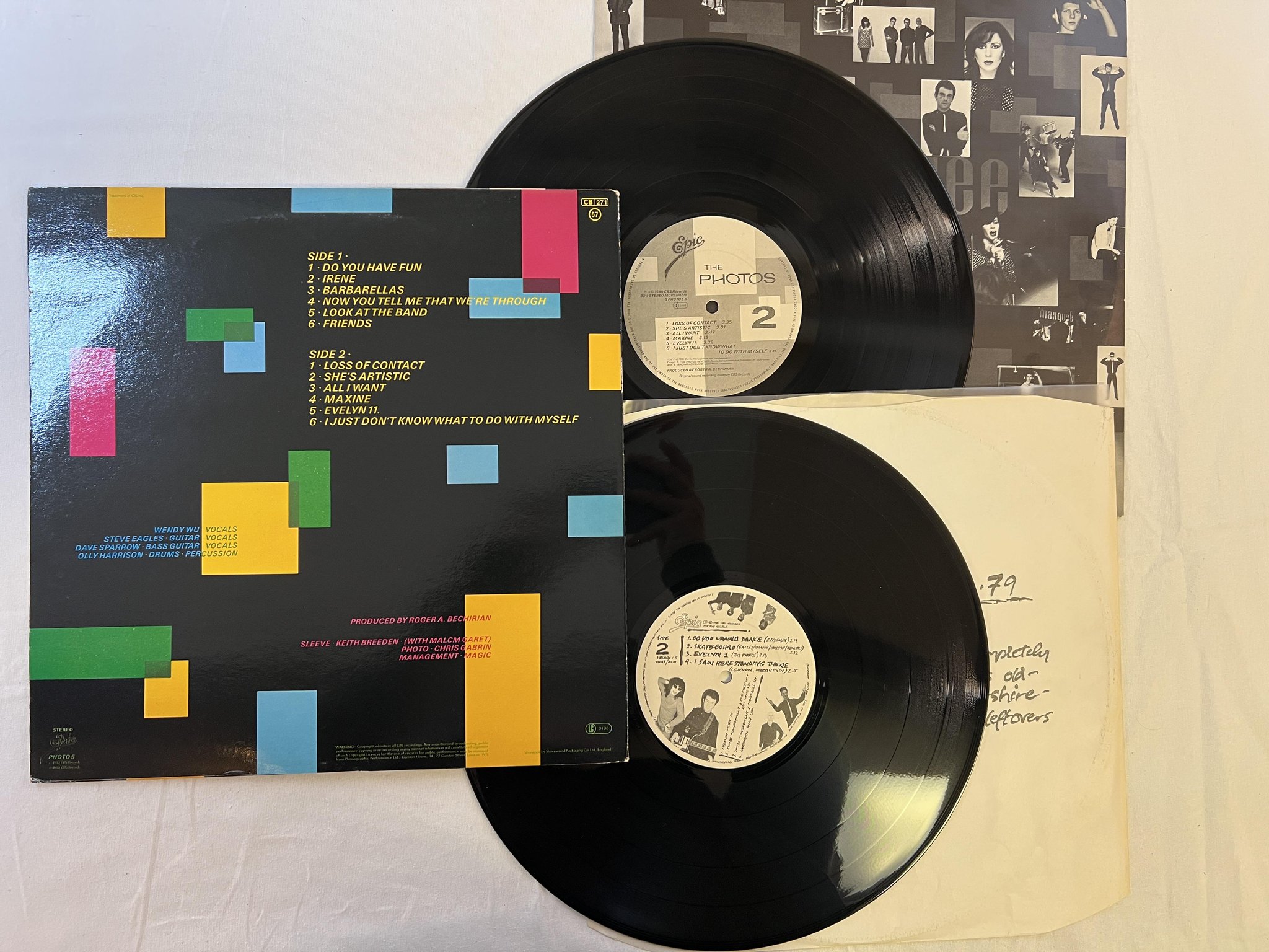 Omslagsbild för skivan THE PHOTOS s/t 2xLP -80 UK EPIC BLACK 1