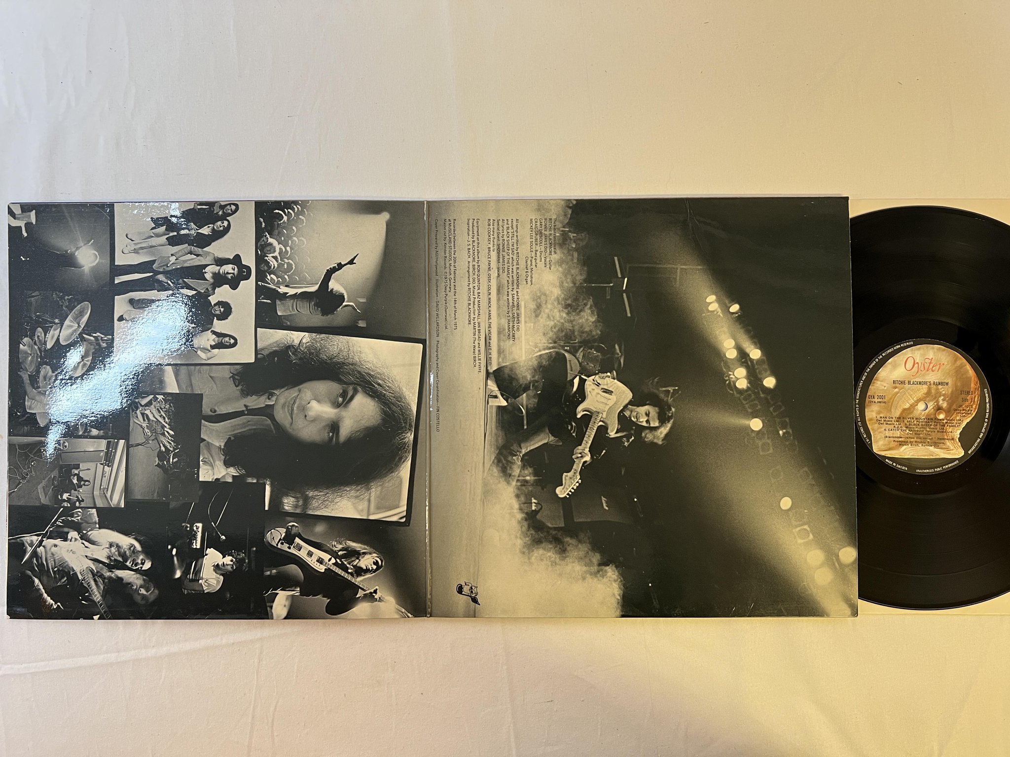 Omslagsbild för skivan RAINBOW Ritchie Blackmore's Rainbow LP -75 Swe OYSTER OYA 2001