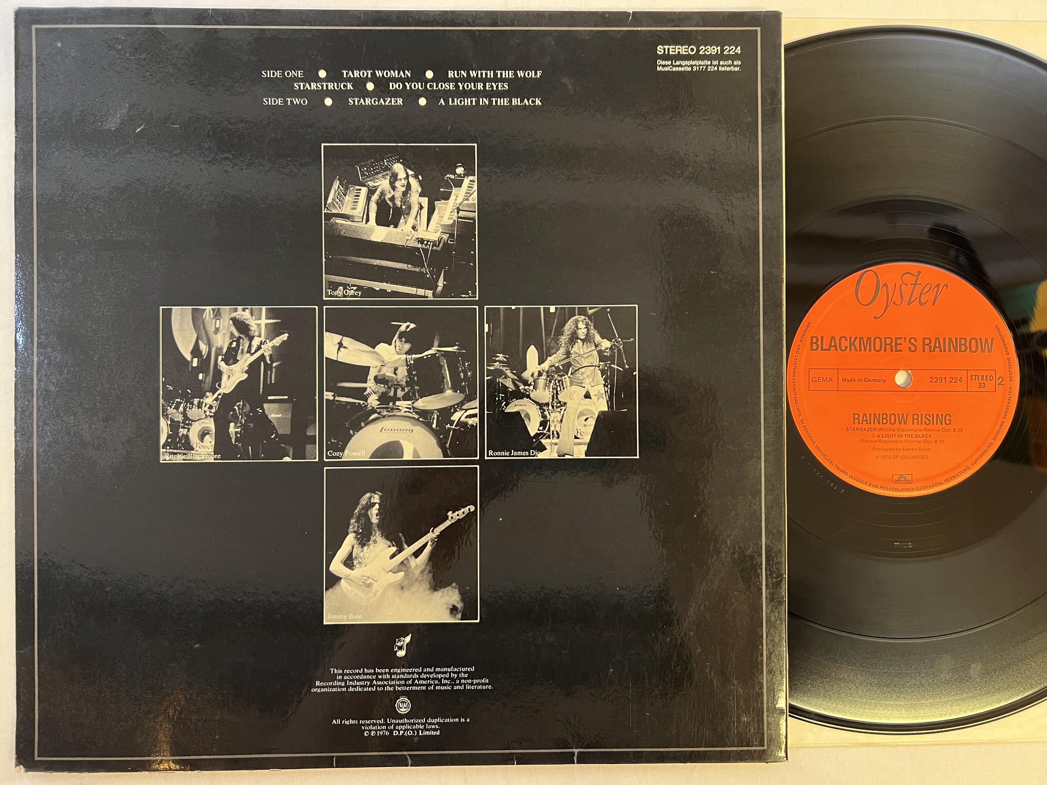 Omslagsbild för skivan BLACKMORE' RAINBOW rainbow rising LP -76 Ger OYSTER 2391224