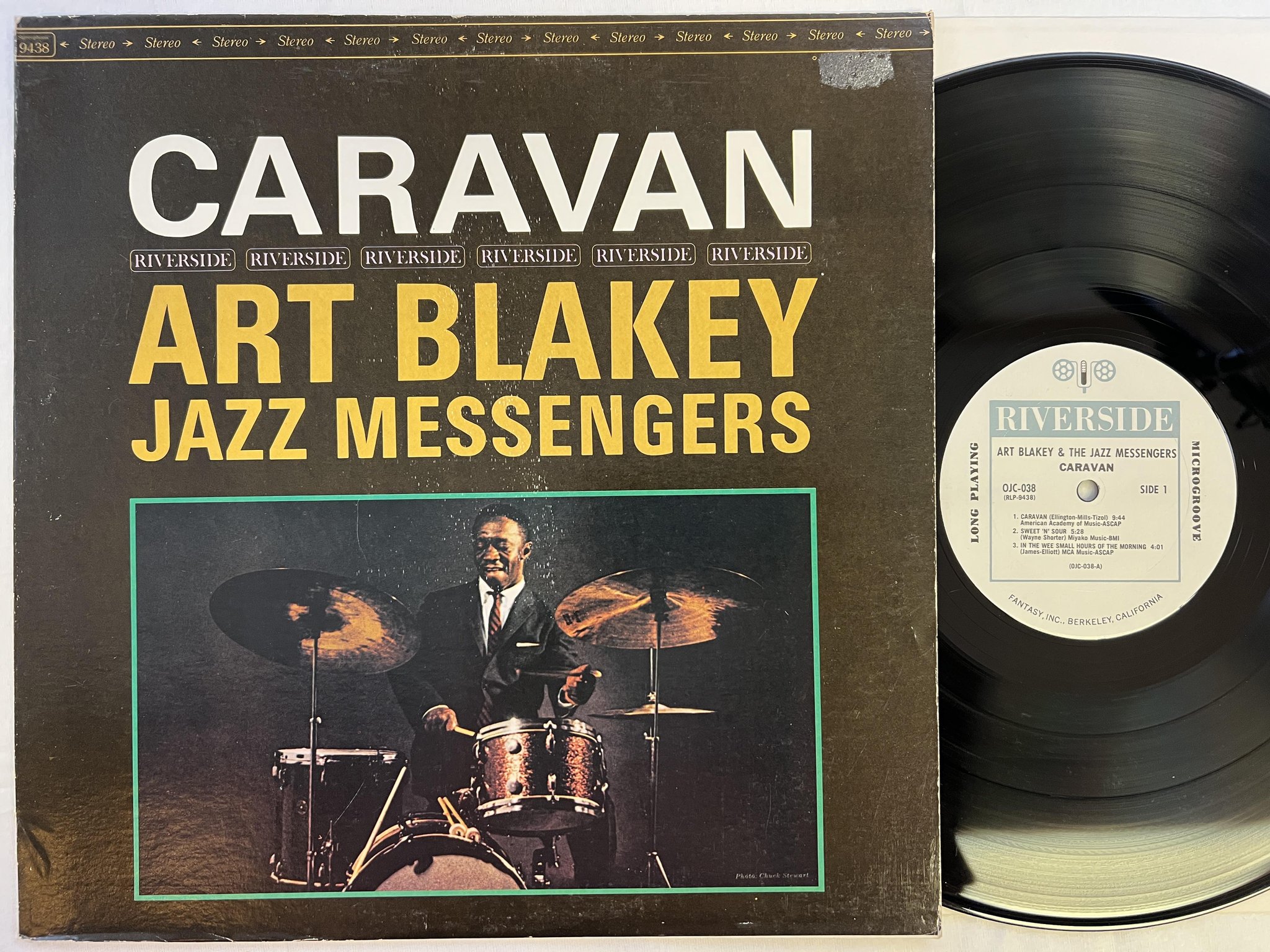 Omslagsbild för skivan ART BLAKEY & THE JAZZ MESSENGERS caravan LP US RIVERSIDE OJC-038