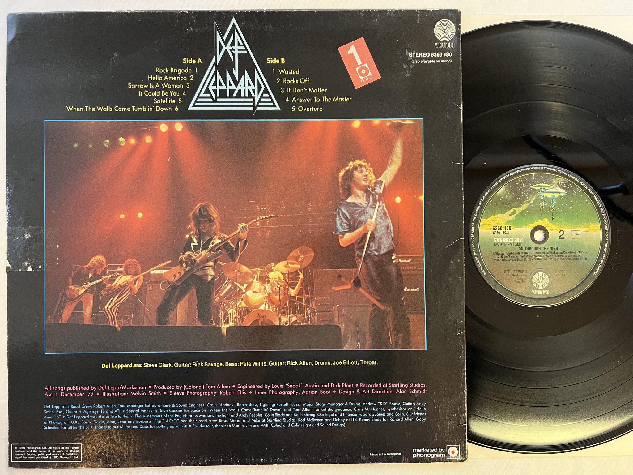 Omslagsbild för skivan DEF LEPPARD On Through The Night LP -80 Hol VERTIGO 6360 180