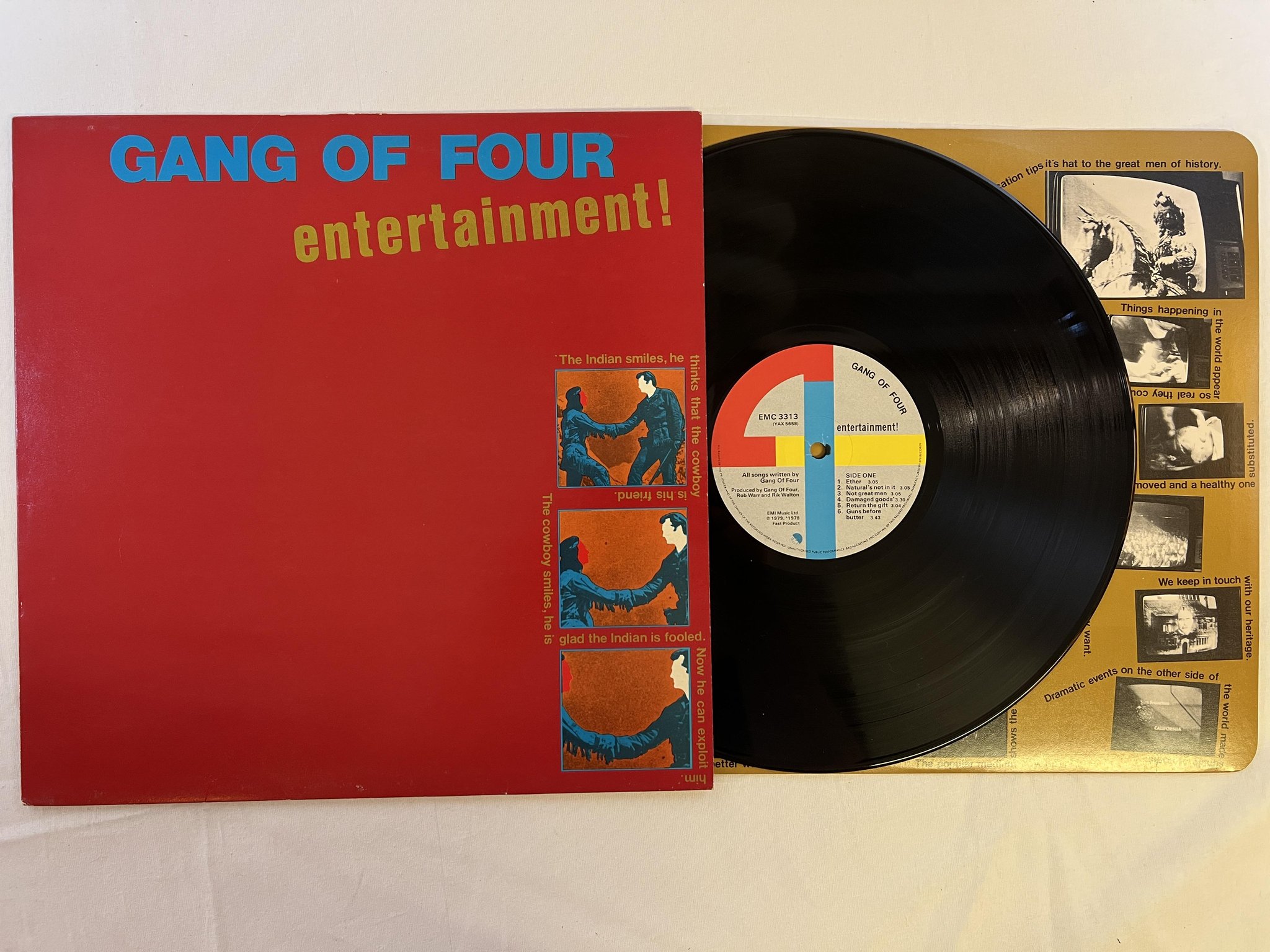 Omslagsbild för skivan GANG OF FOUR Entertainment! LP -79 UK EMI EMC 3313 * red spine *