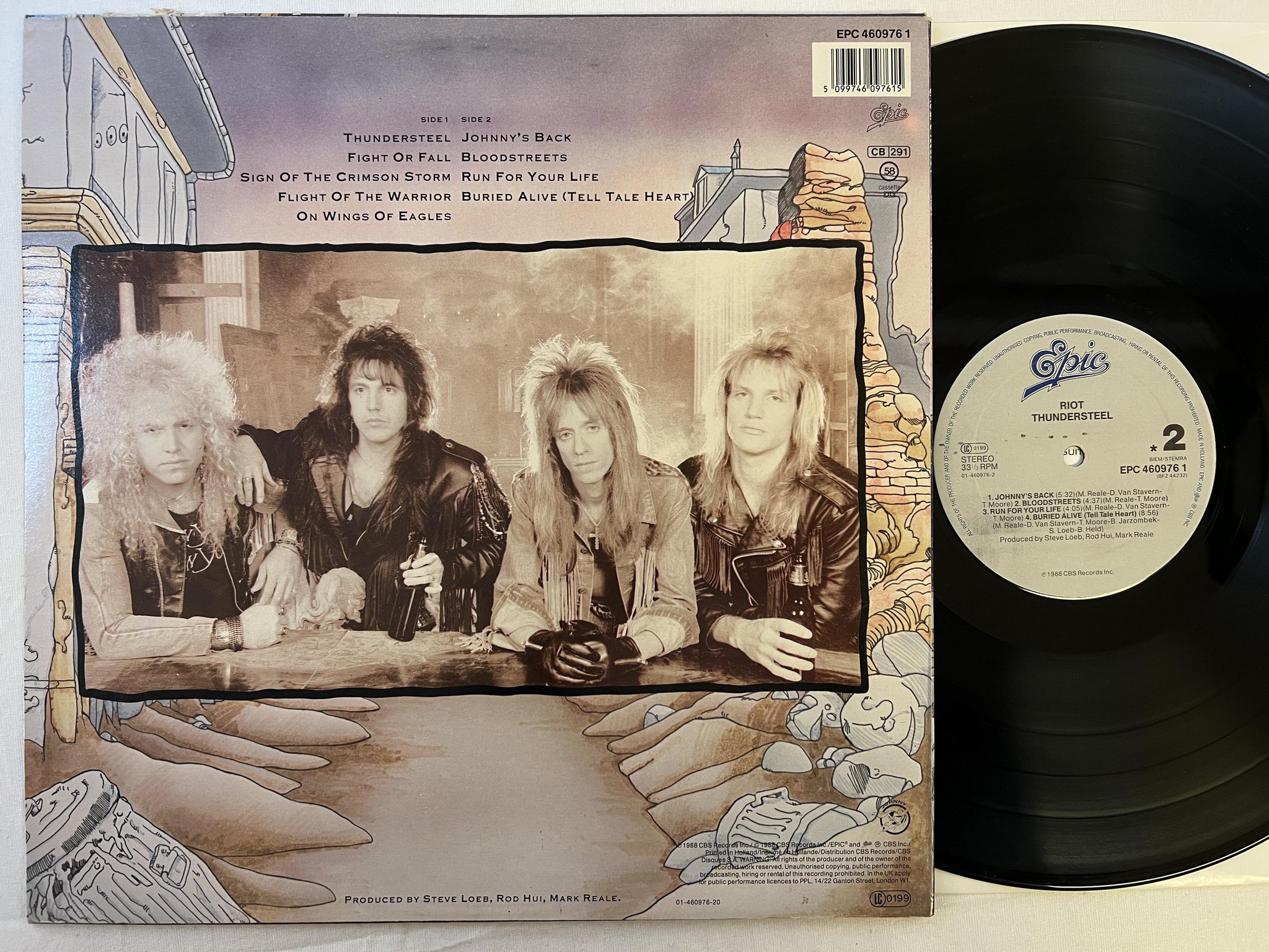Omslagsbild för skivan RIOT thundersteel LP -88 Hol EPIC EPC 4609761