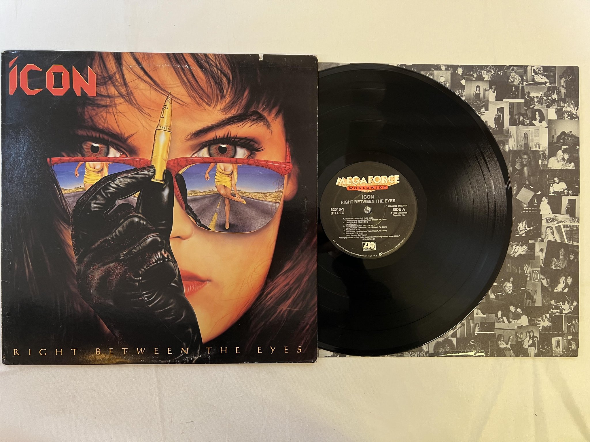 Omslagsbild för skivan ICON right between the eyes LP -89 US MEGA FORCE 82010-1