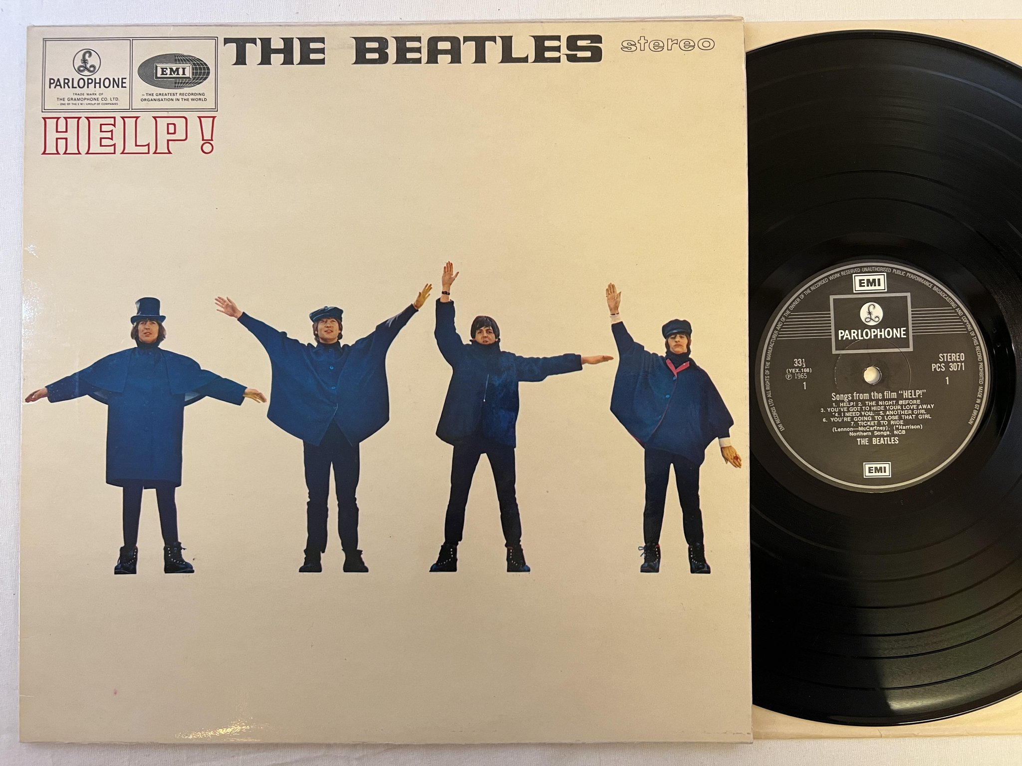 Omslagsbild för skivan THE BEATLES help! LP re UK EMI / PARLOPHONE PCS 3071