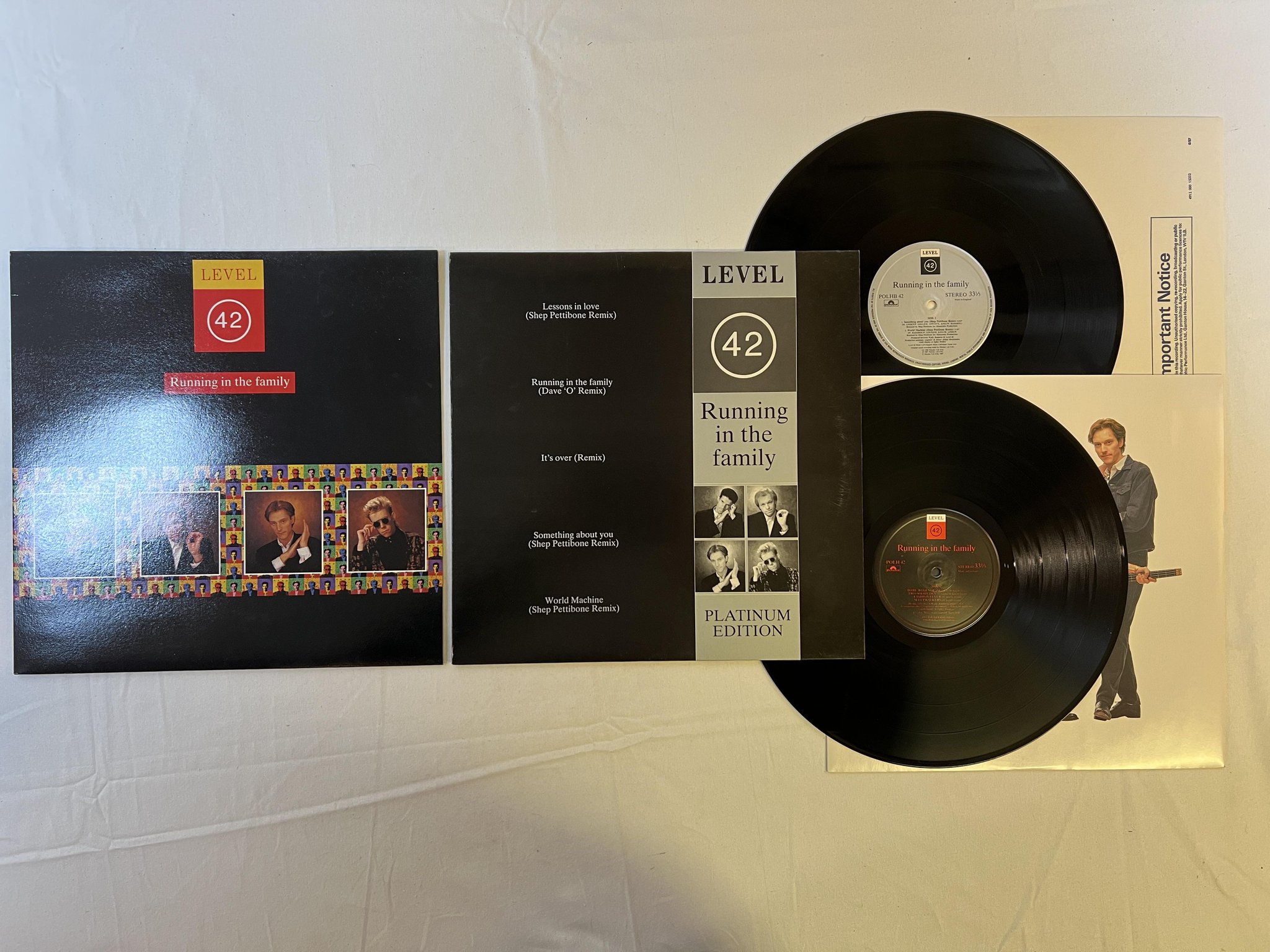 Omslagsbild för skivan LEVEL 42 Running In The Family (Platinum Edition) 2xLP -87 UK POLYDOR POLH42