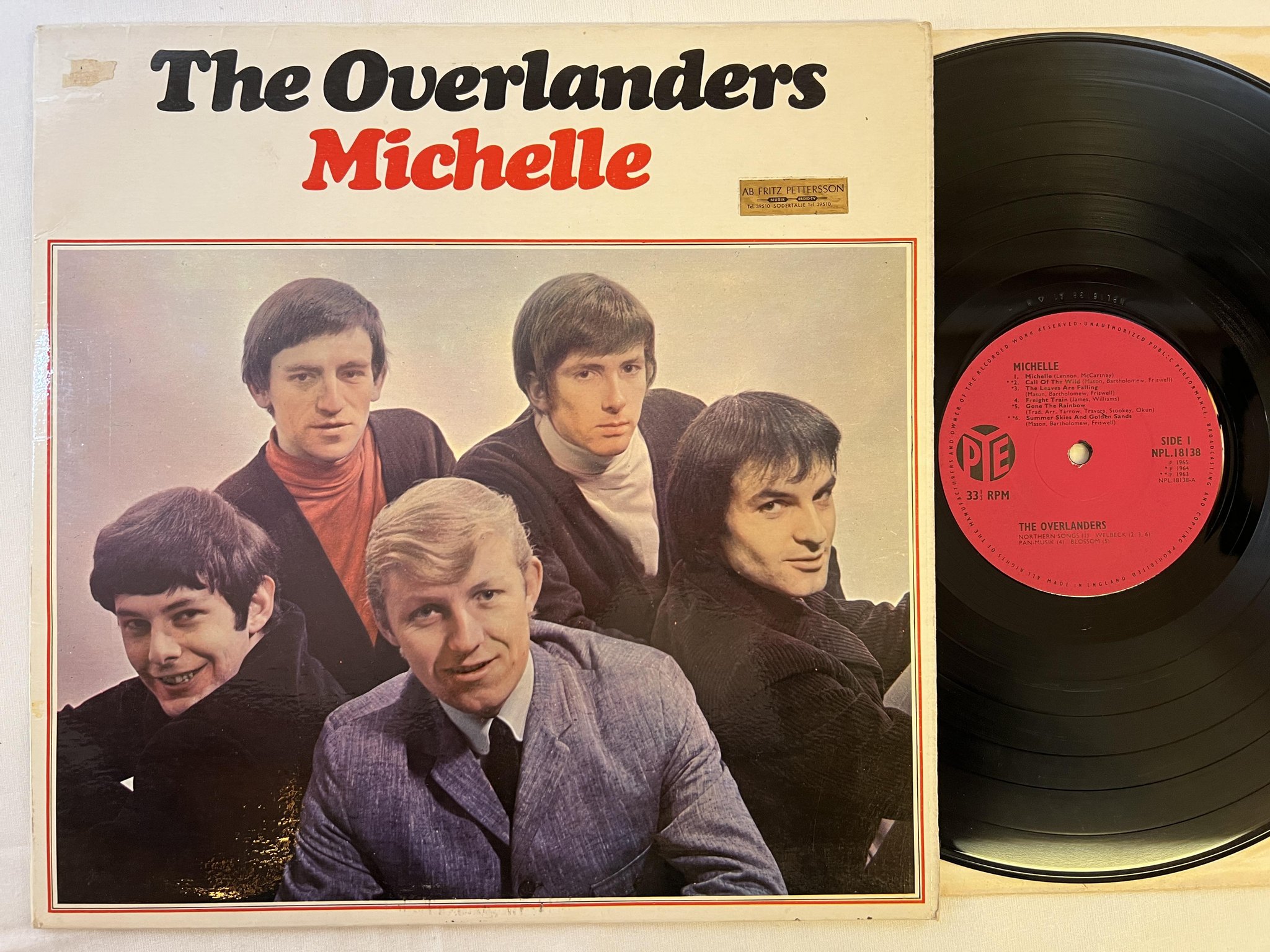 Omslagsbild för skivan THE OVERLANDERS Michelle LP -66 UK PYE NPL 18138