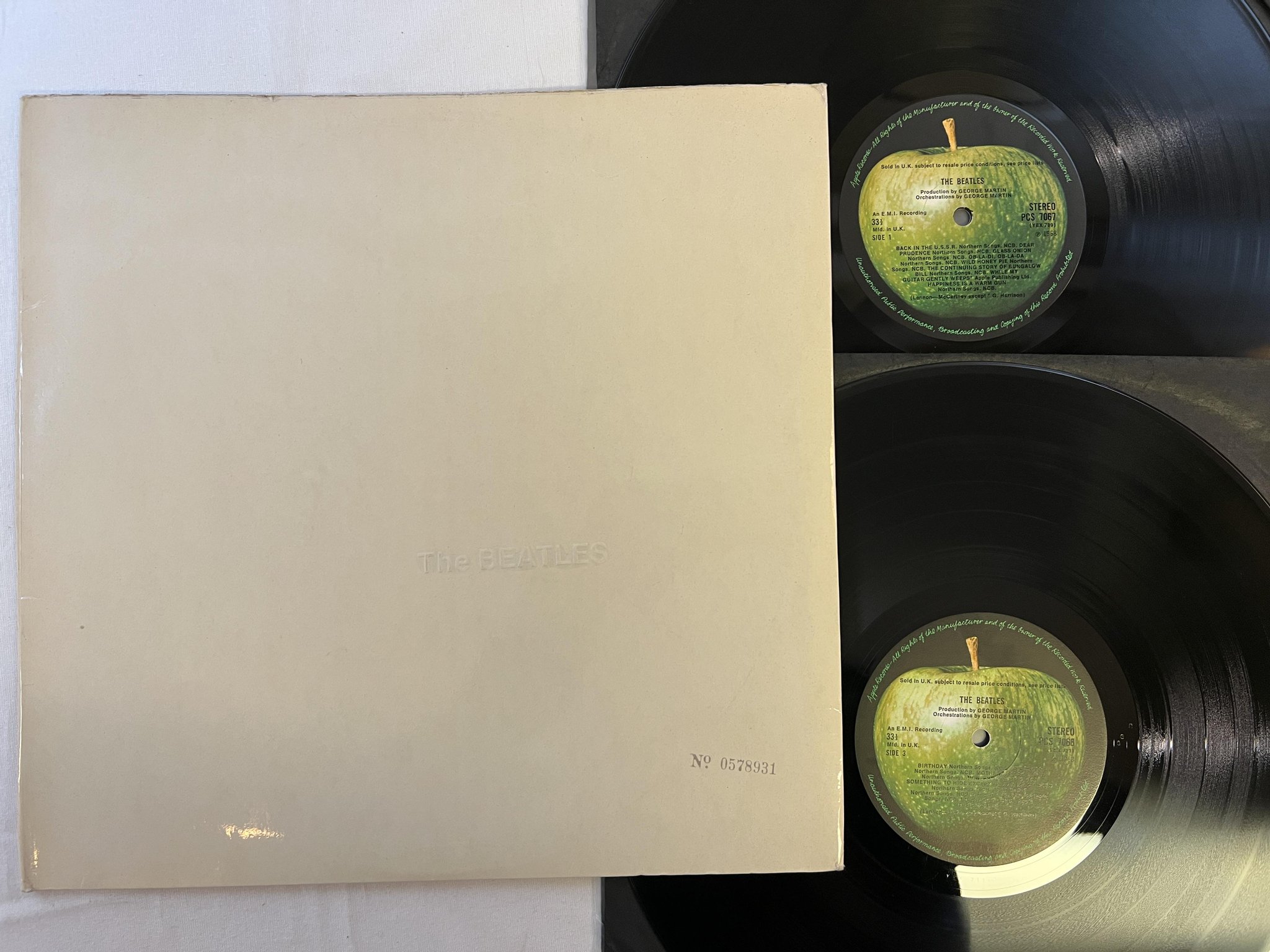 Omslagsbild för skivan THE BEATLES white album 2xLP -68 UK APPLE PCS 7067 #0578931