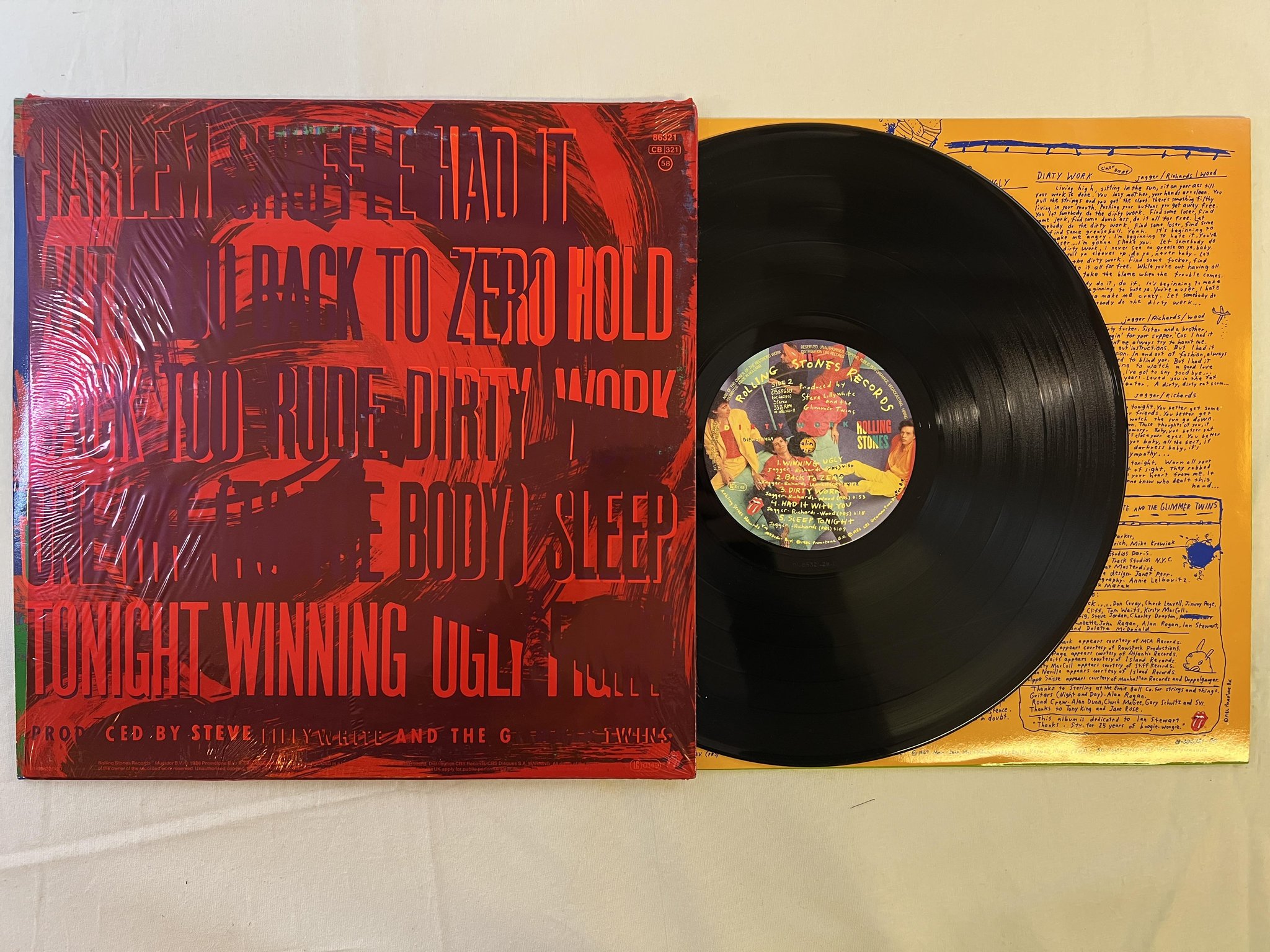 Omslagsbild för skivan ROLLING STONES dirty work LP -86 Hol CBS 86321