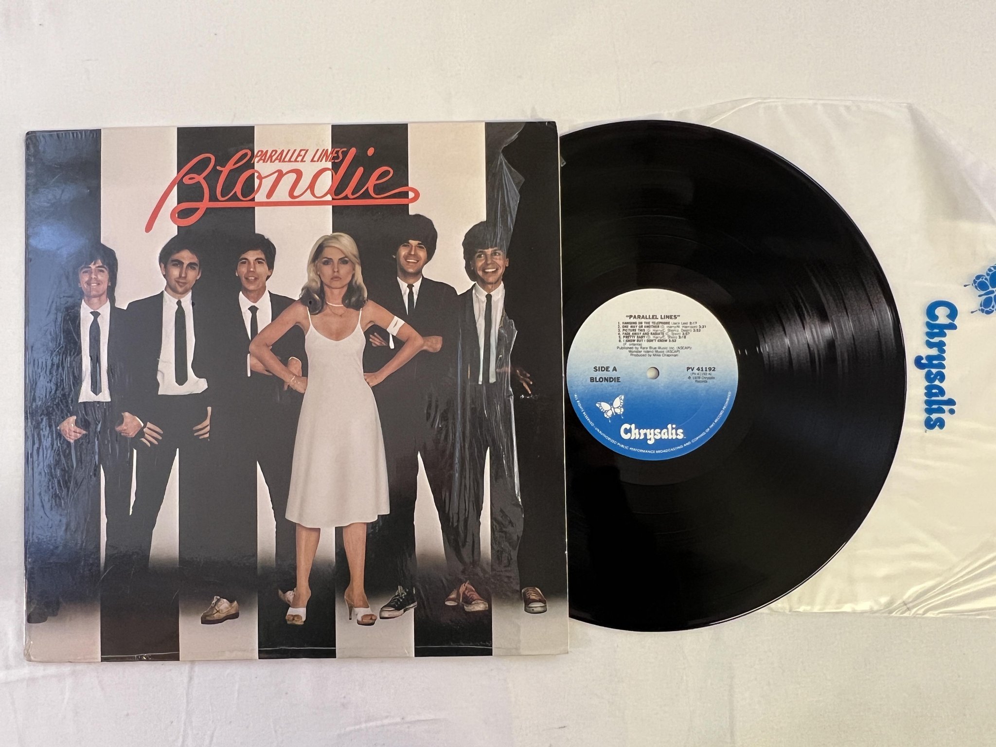 Omslagsbild för skivan BLONDIE parallel lines LP   US CHRYSALIS PV 41192 