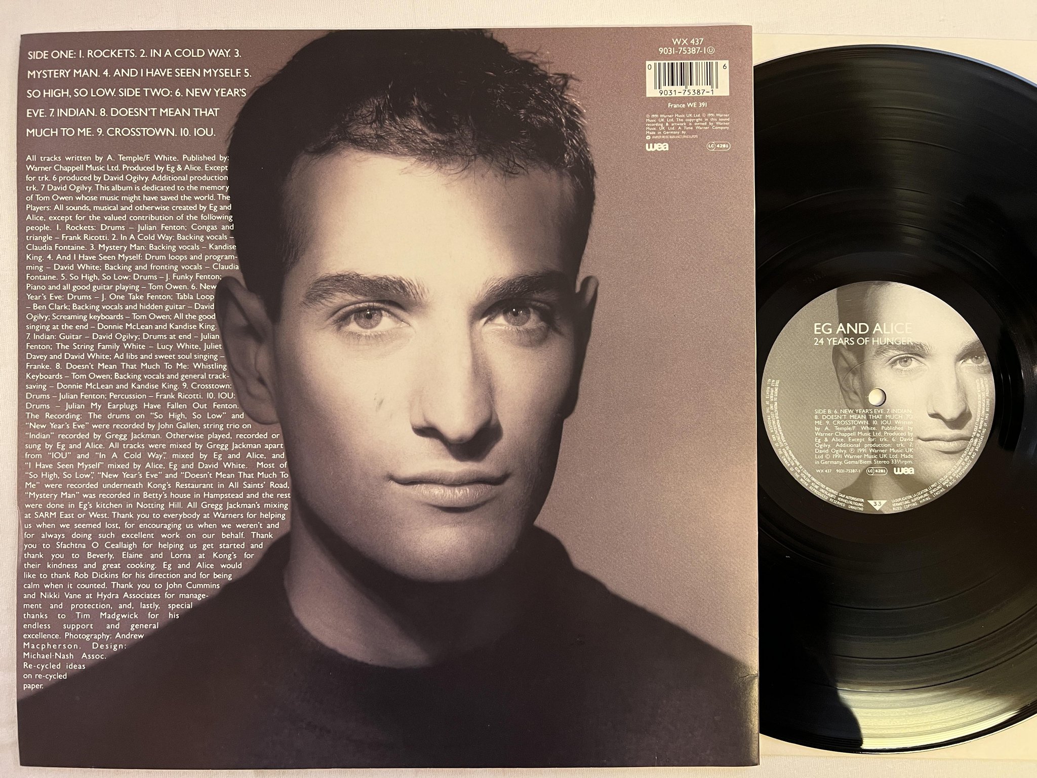 Omslagsbild för skivan EG AND ALICE 24 years of hunger LP -91 WEA 9031-75387-1