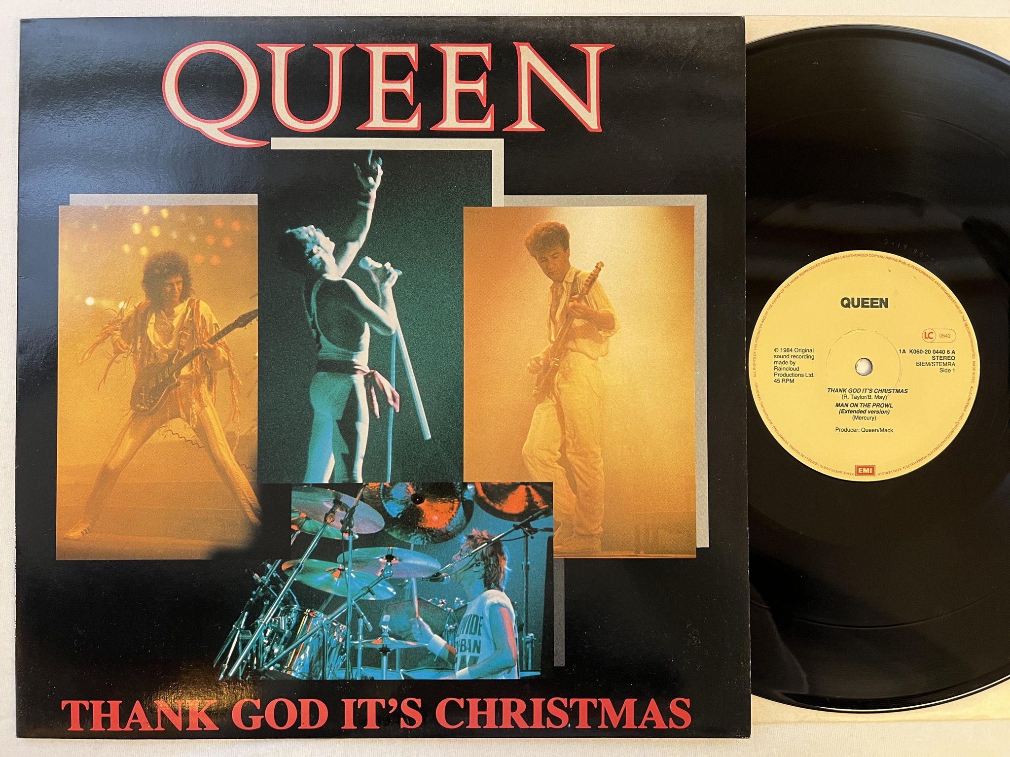 Omslagsbild för skivan QUEEN thank god it's christmas LP -84 EMI 1A K016-20 0434 7