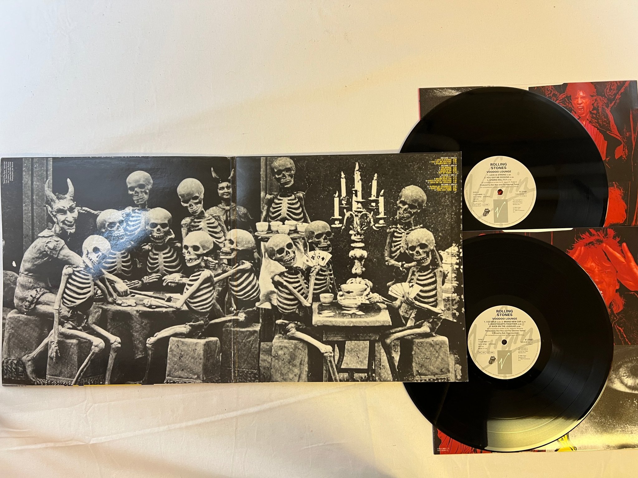 Omslagsbild för skivan ROLLING STONES Voodoo Lounge 2xLP -94 VIRGIN V 2750
