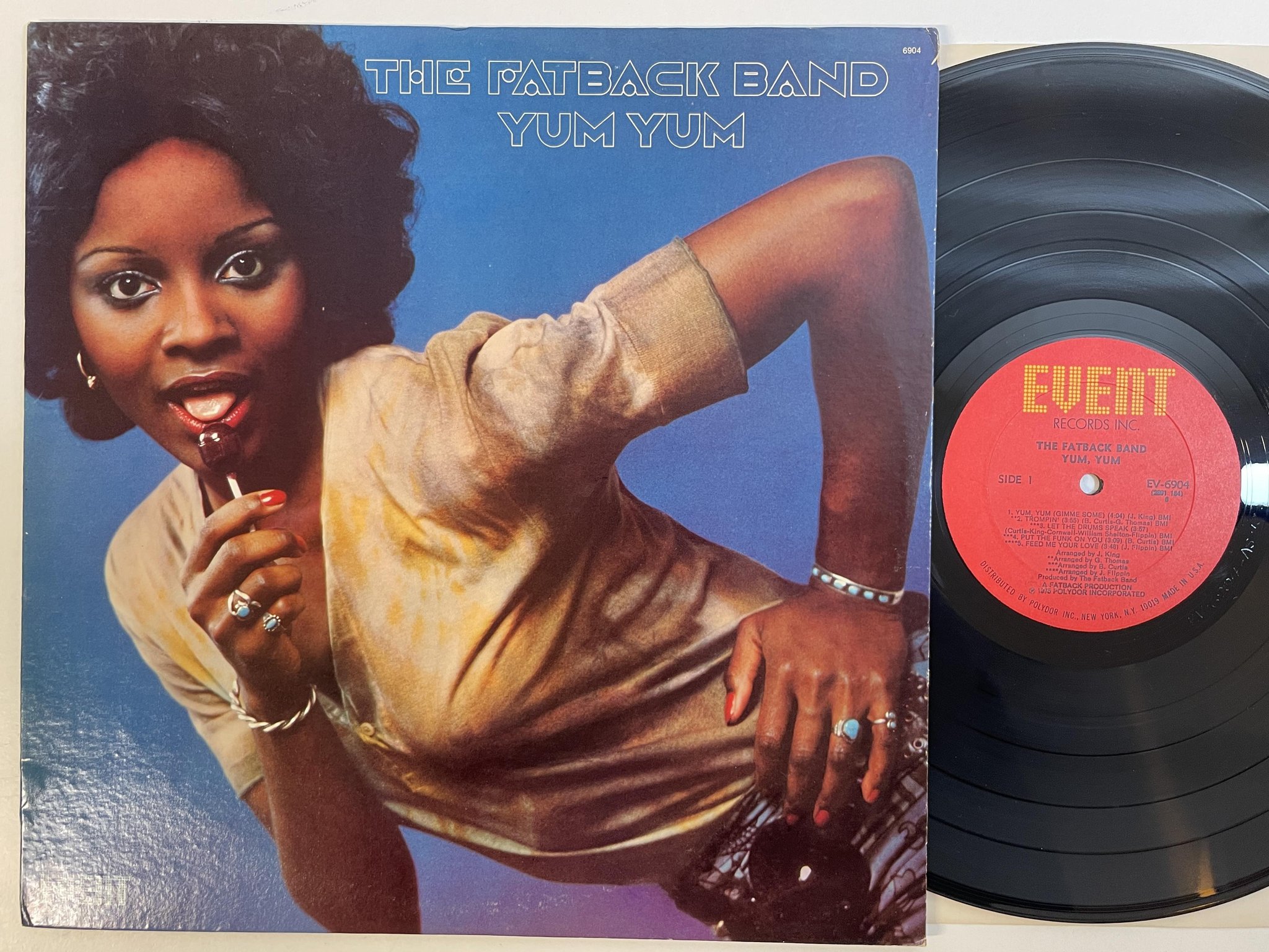 Omslagsbild för skivan THE FATBACK BAND yum yum LP -75 US EVENT EV-6904