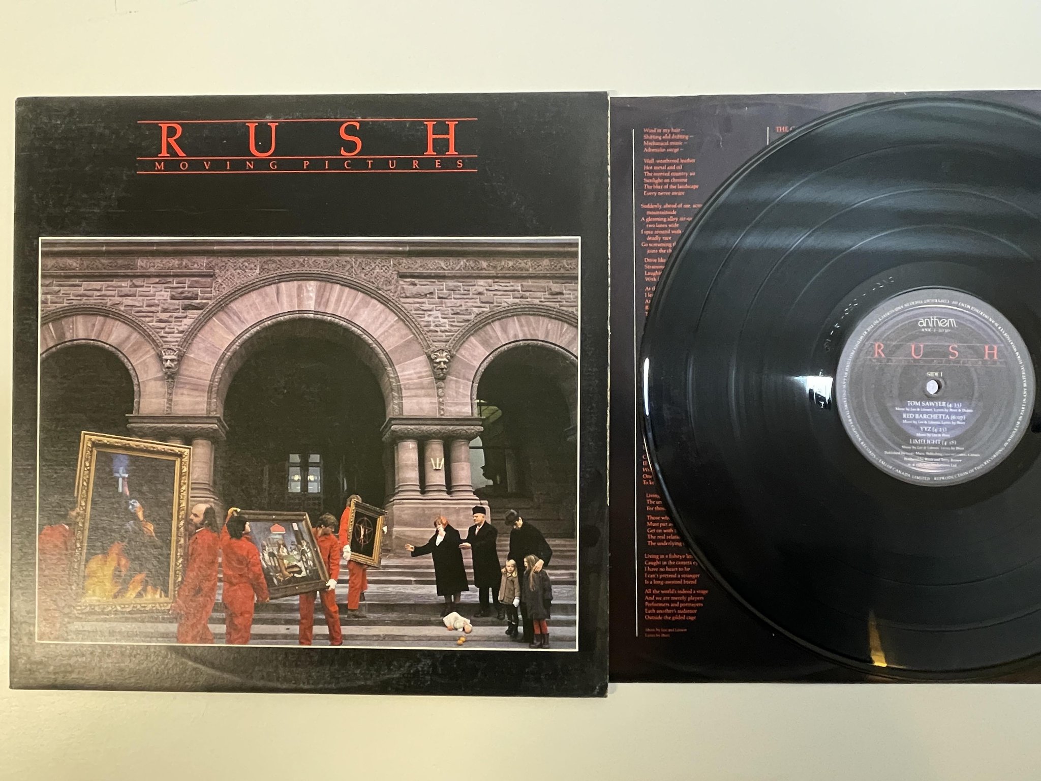 Omslagsbild för skivan RUSH moving pictures LP -81 Can ANTHEM ANR 1-1030