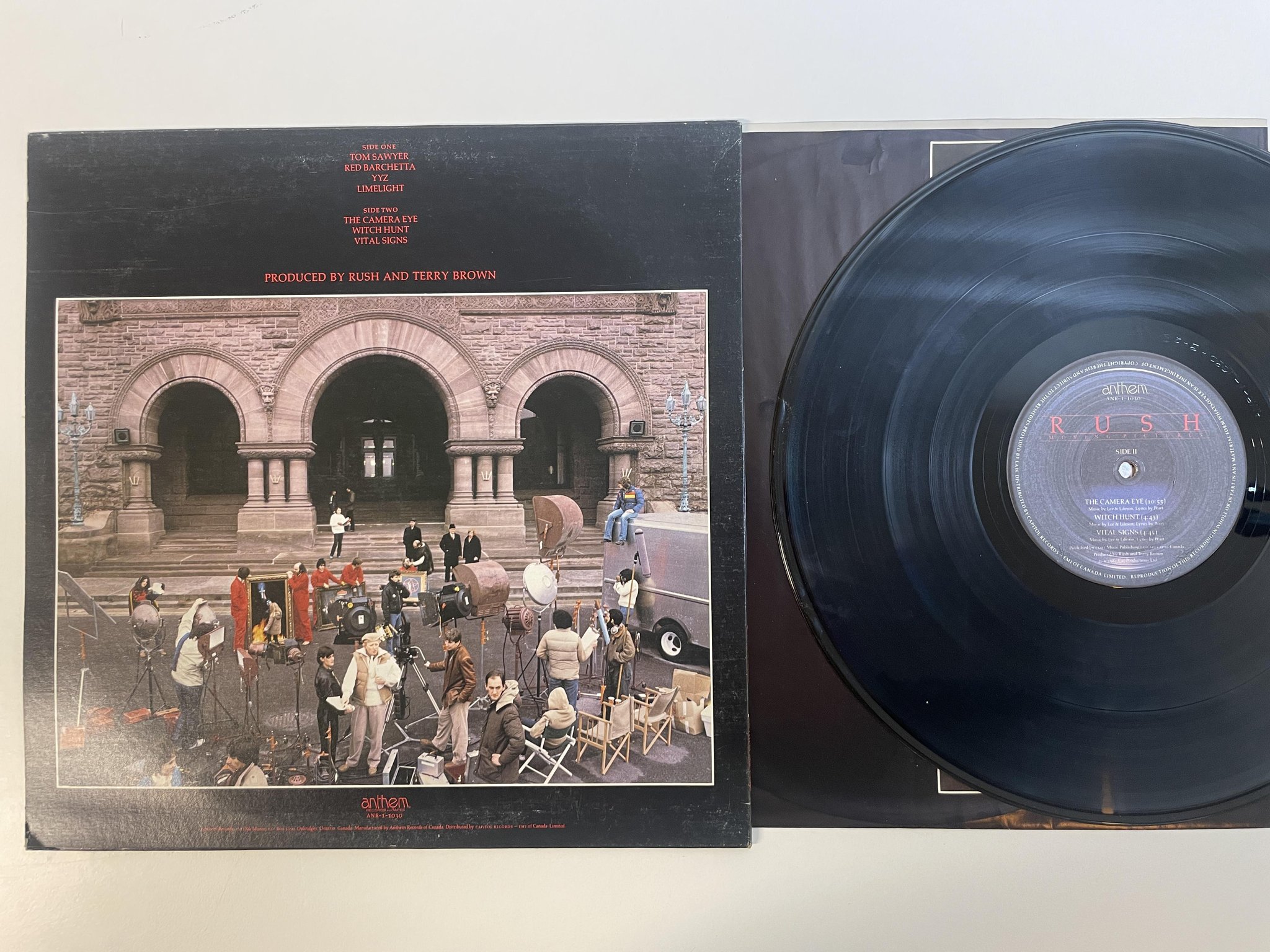 Omslagsbild för skivan RUSH moving pictures LP -81 Can ANTHEM ANR 1-1030