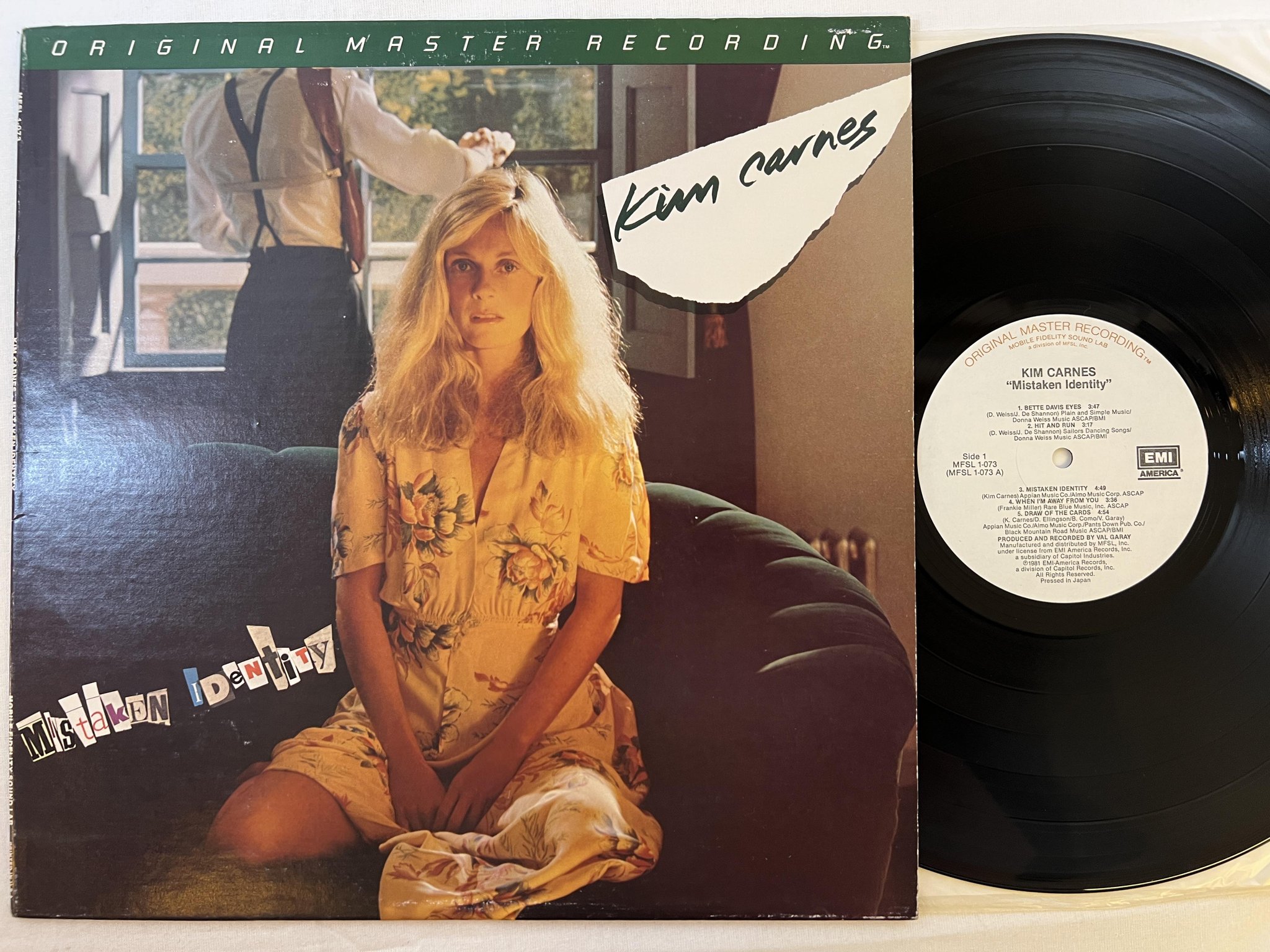 Omslagsbild för skivan KIM CARNES mistaken identity LP -81 US MOBILE FIDELITY SOUND LAB MFSL1-073 