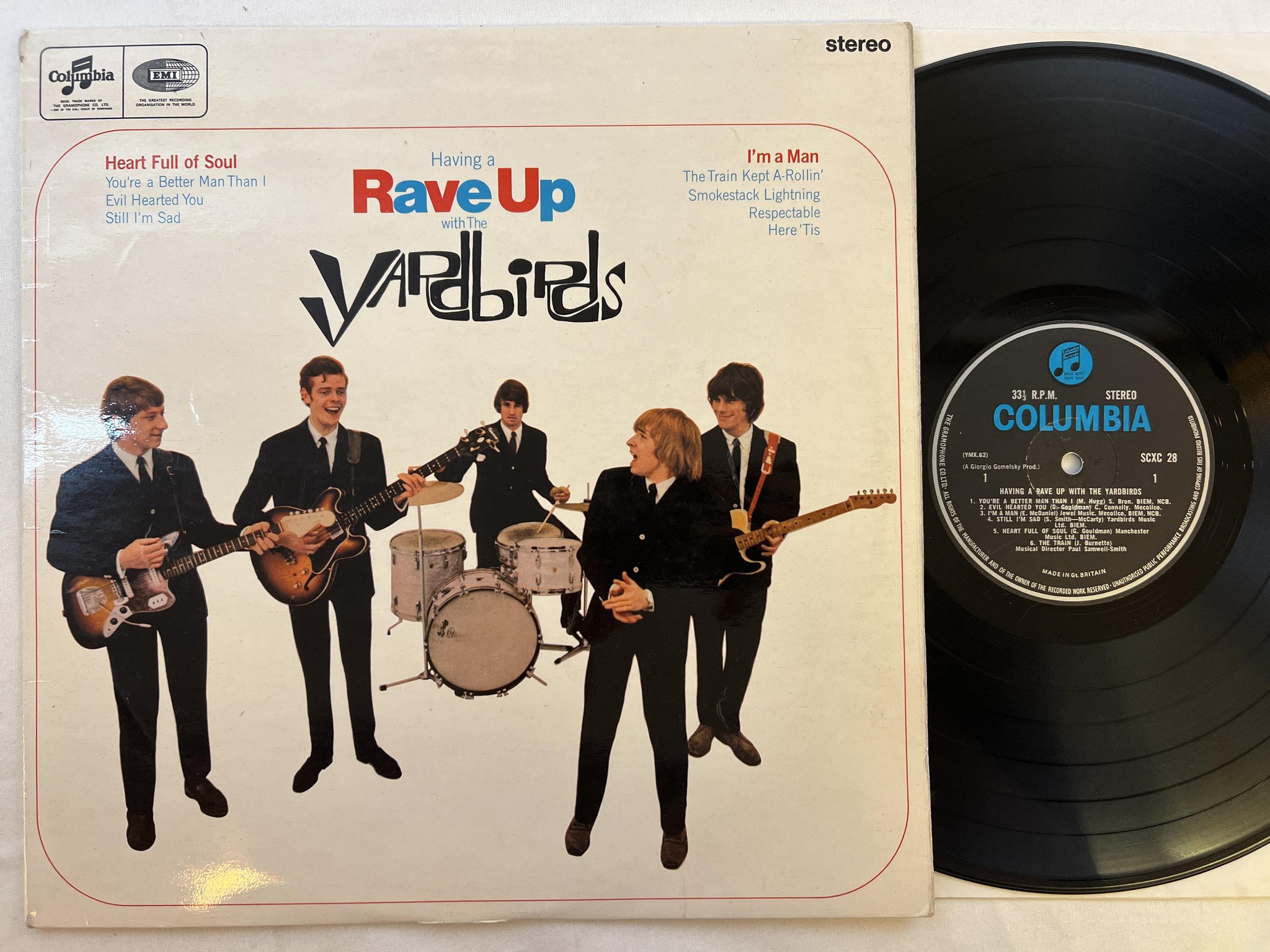 Omslagsbild för skivan THE YARDBIRDS Having A Rave Up With... LP -65 UK COLUMBIA SCXC 28 