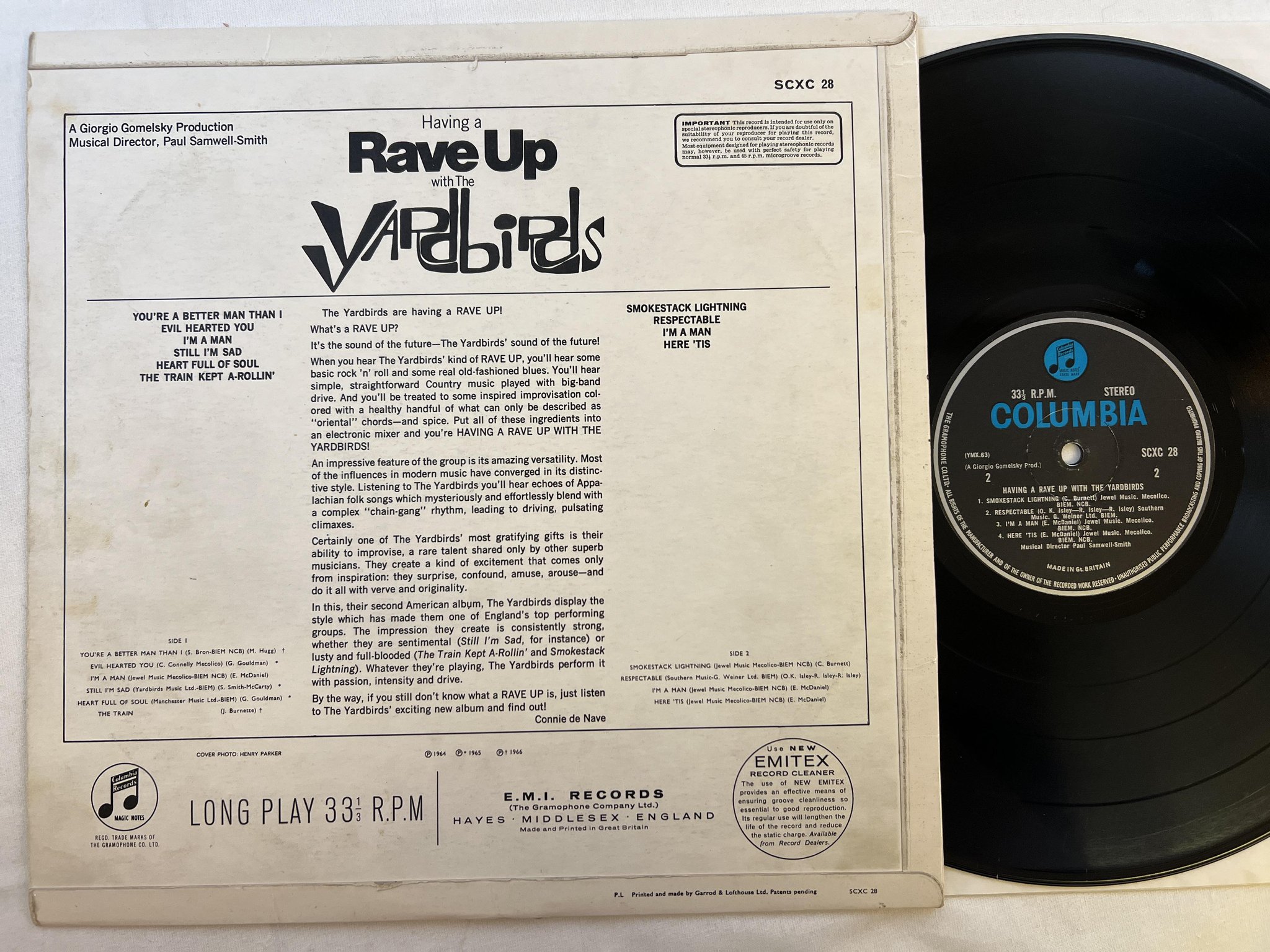 Omslagsbild för skivan THE YARDBIRDS Having A Rave Up With... LP -65 UK COLUMBIA SCXC 28 