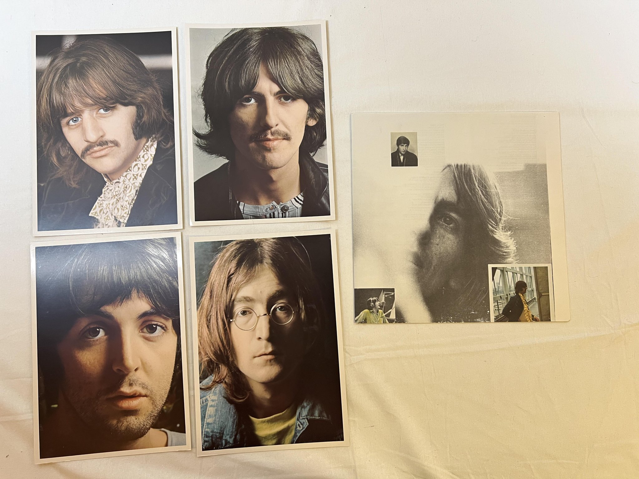 Omslagsbild för skivan THE BEATLES On Air - Live At The BBC Volume 2 3xLP 2013 APPLE 0602537505067