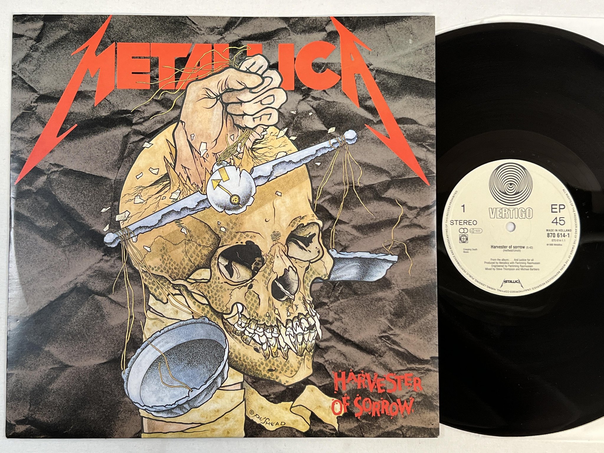Omslagsbild för skivan METALLICA Harvester Of Sorro 12"ep -88 VERTIGO 870 614-1 ** METAL **