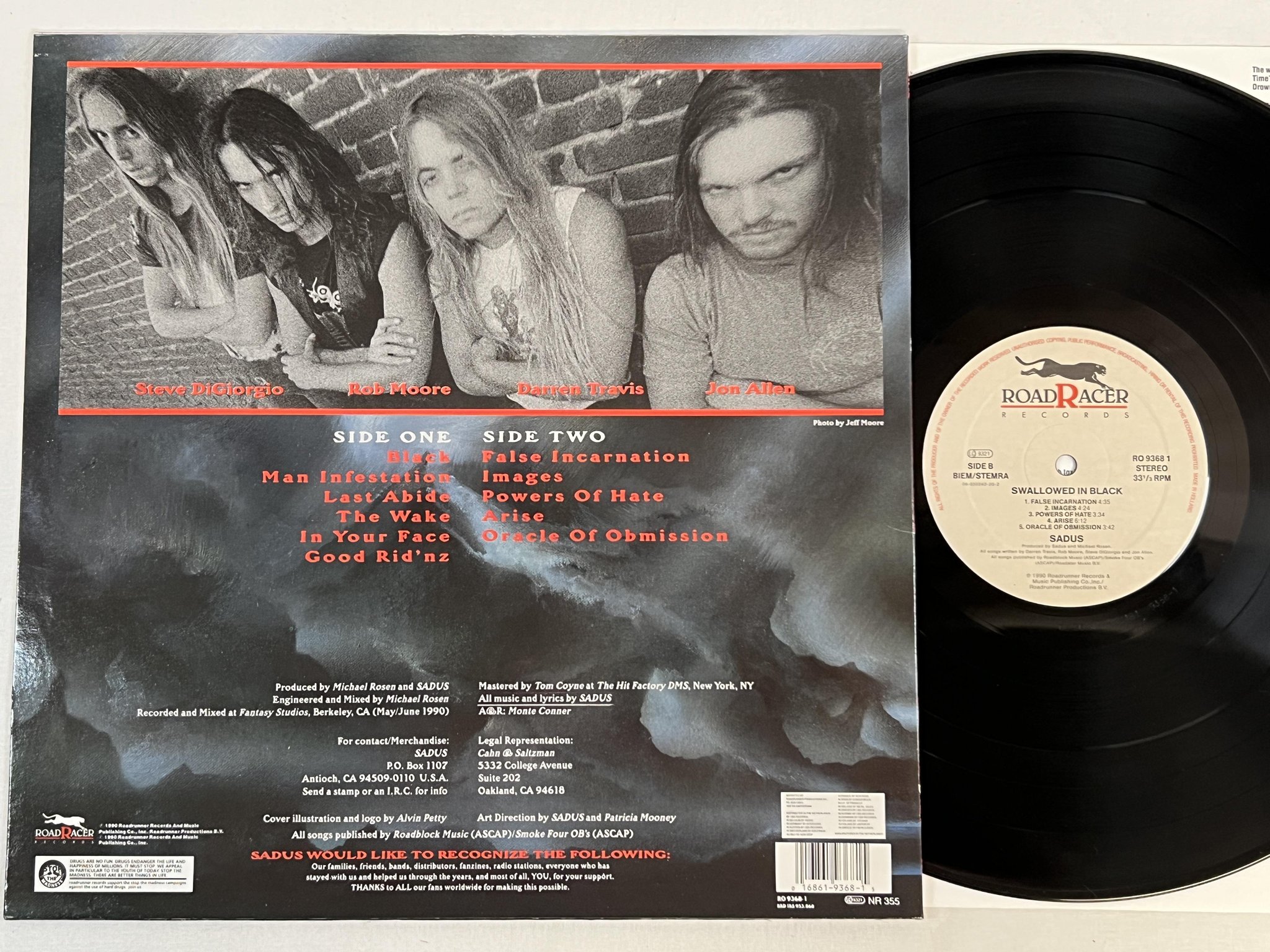 Omslagsbild för skivan SADUS Swallowed In Black LP -90 EU roadracer ro 9368 1 ** TRASH ** rare !!!
