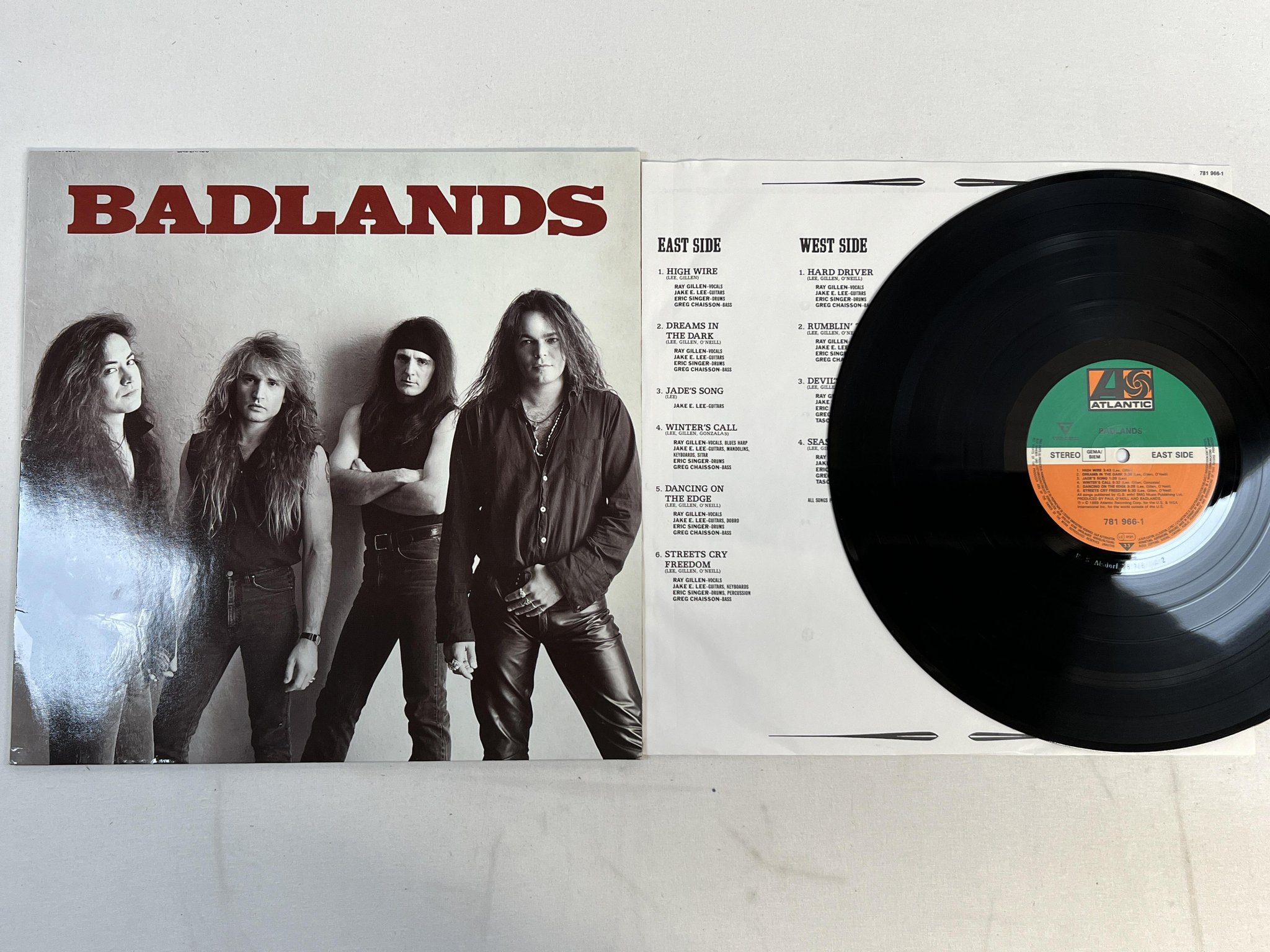 Omslagsbild för skivan BADLANDS s/t LP -89 ATLANTIC 781 966-1 ** RARE HARD ROCK **