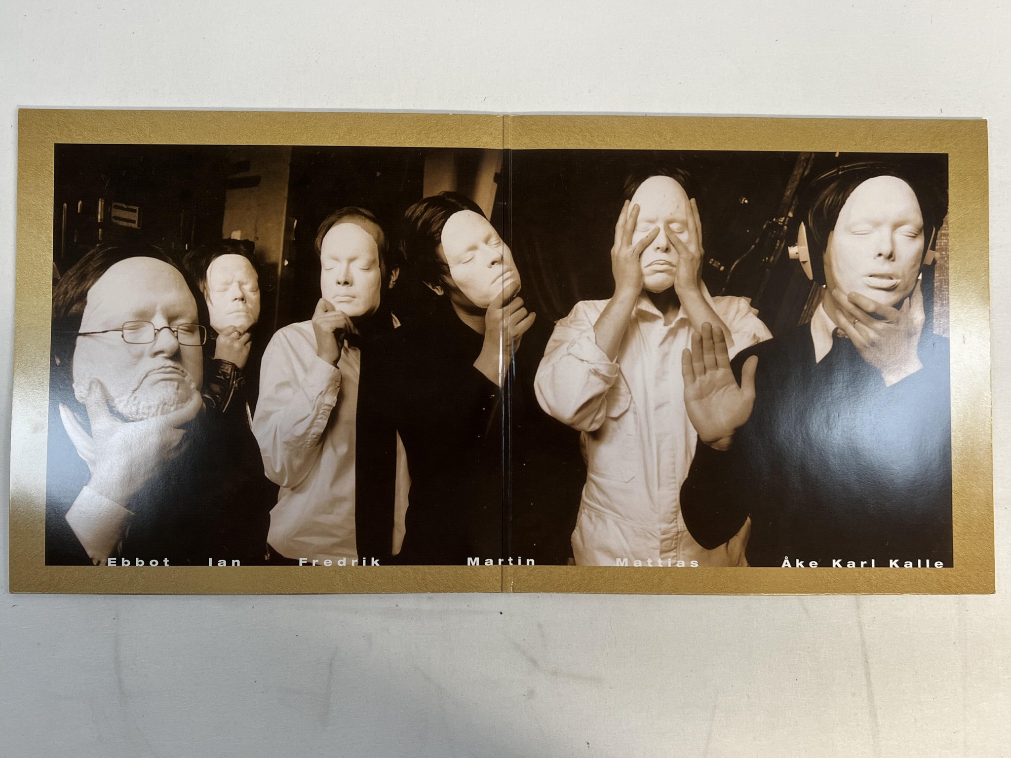 Omslagsbild för skivan THE SOUNDTRACK OF OUR LIVES Behind The Music 2xLP 2001 STICKMAN Psychobabble 031