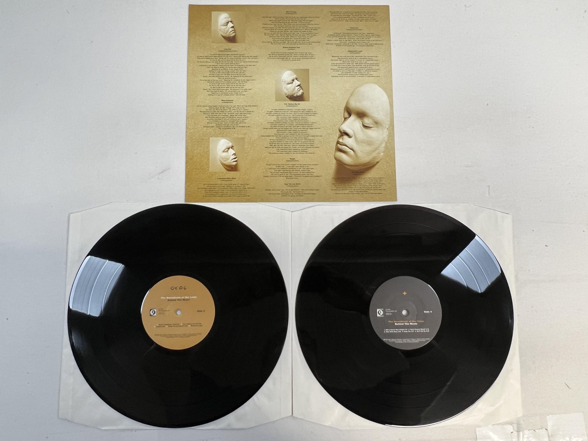 Omslagsbild för skivan THE SOUNDTRACK OF OUR LIVES Behind The Music 2xLP 2001 STICKMAN Psychobabble 031