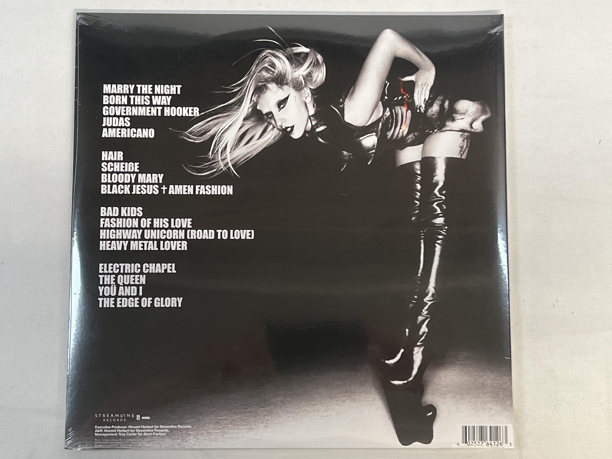 Omslagsbild för skivan LADY GAGA Born This Way 2xLP 2011 STREAMLINE 0602527641263 Still sealed