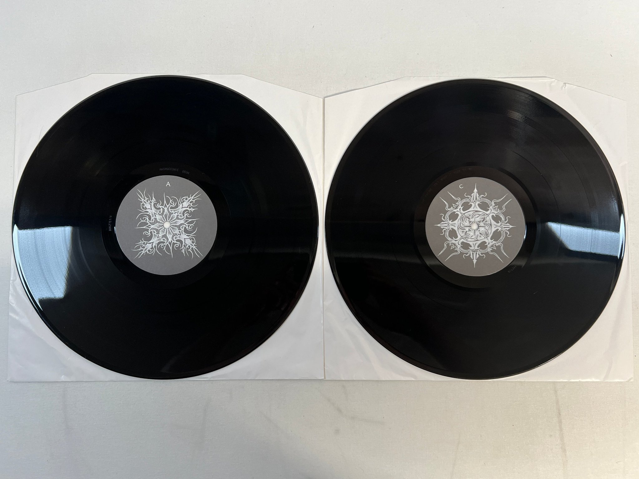 Omslagsbild för skivan MOURNFUL CONGREGATION The Monad Of Creation 2xLP 2005 Bel  PAINIAC 300 copies