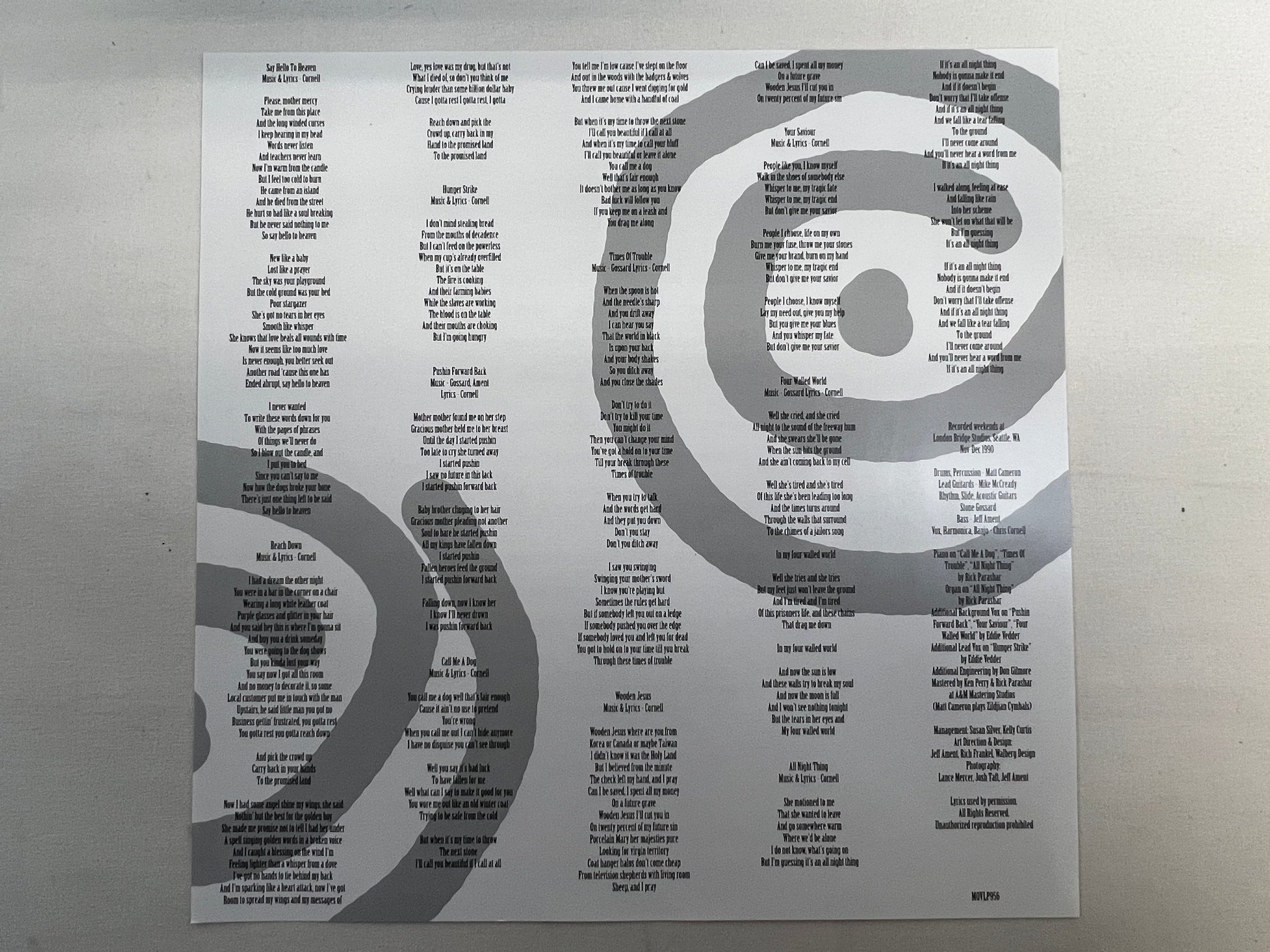 Omslagsbild för skivan TEMPLE OF THE DOG s/t 2xLP 2013 purple vinyl MUSIC ON VINYL MOVLP956 * grunge *