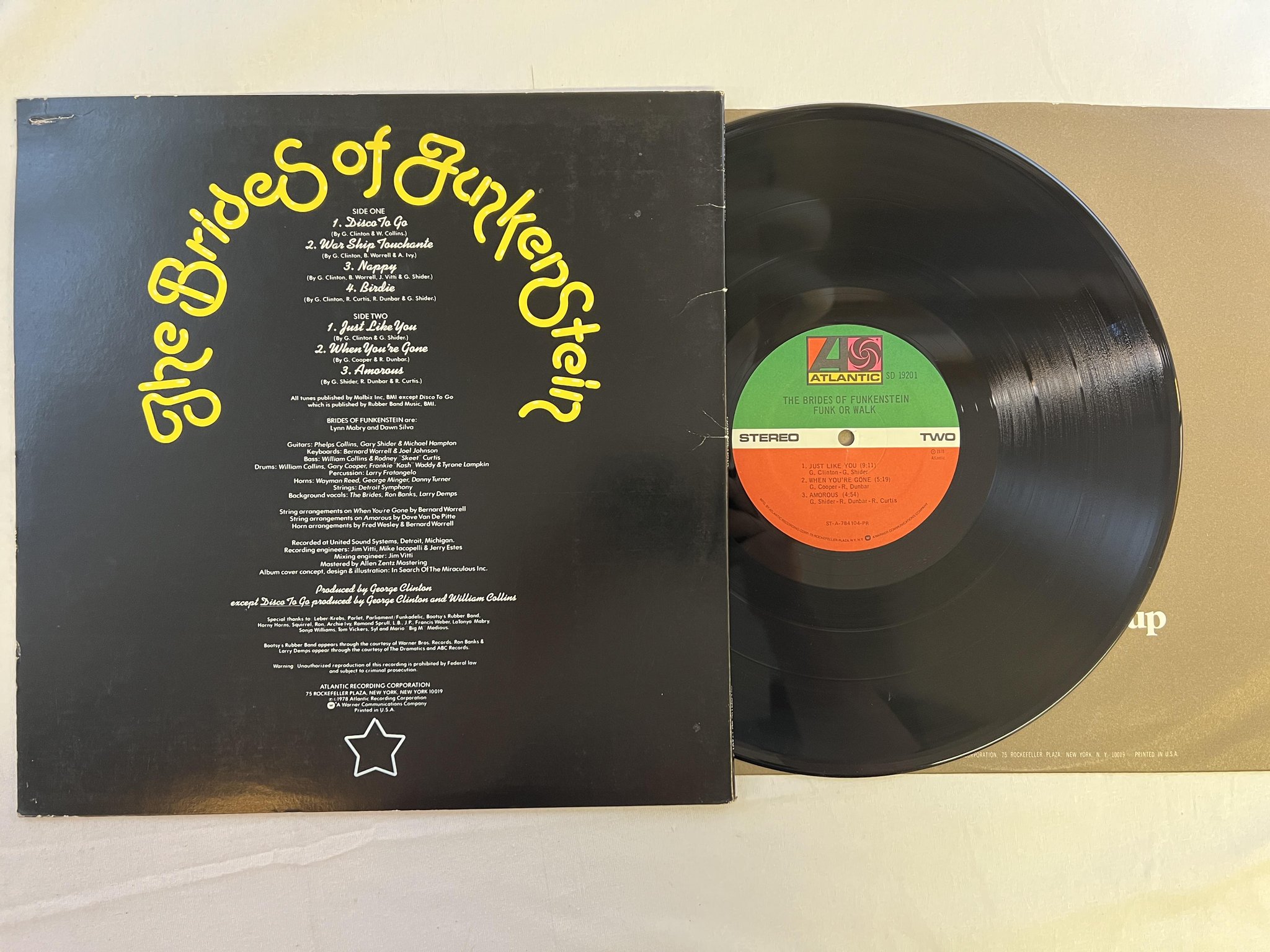 Omslagsbild för skivan THE BRIDES OF FUNKENSTEIN funk or walk LP -78 US ATLANTIC SD 19201