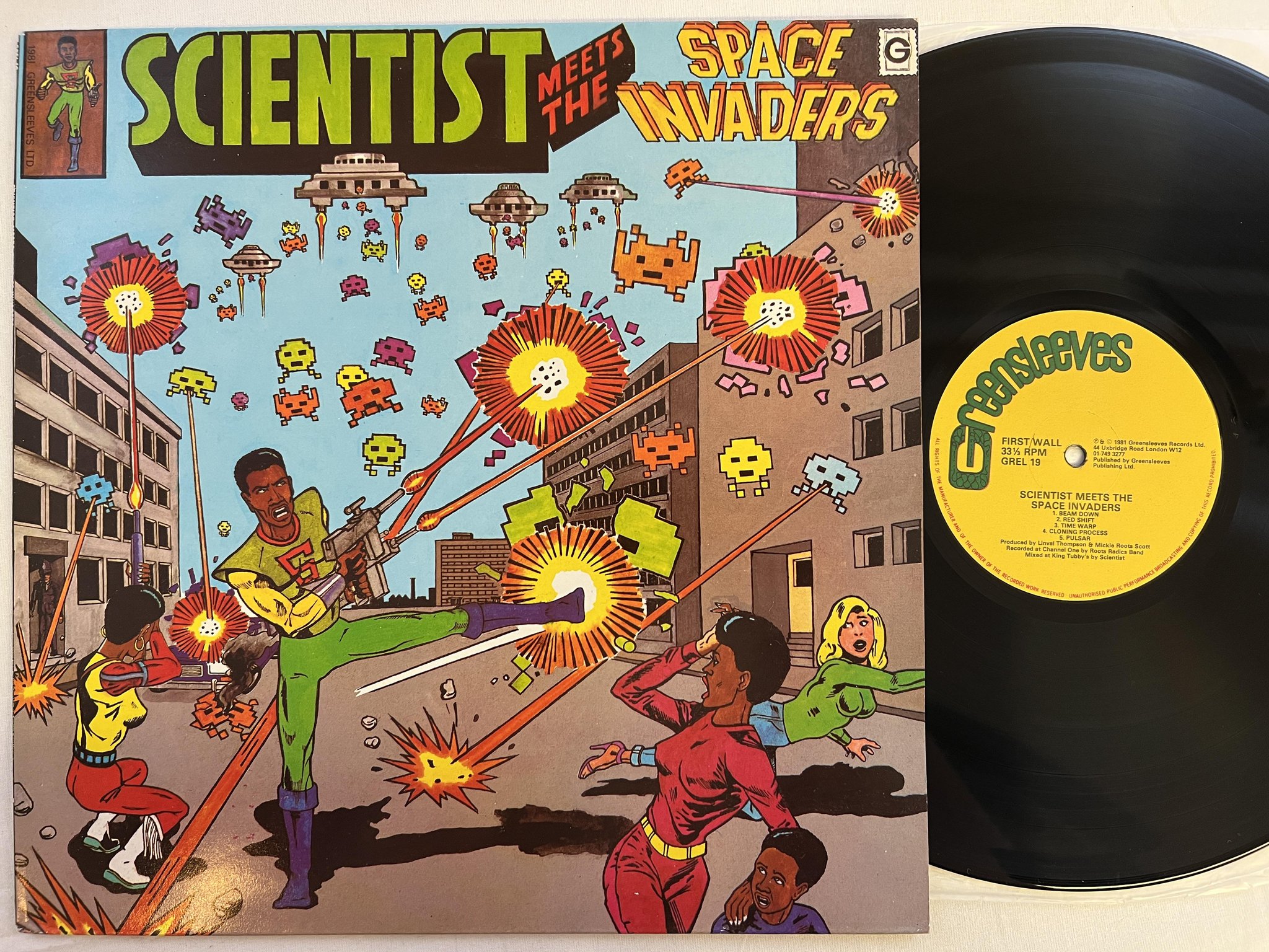 Omslagsbild för skivan SCIENTIST MEETS THE SPACE INVADERS LP -81 UK GREENSLEEVES GREL 19