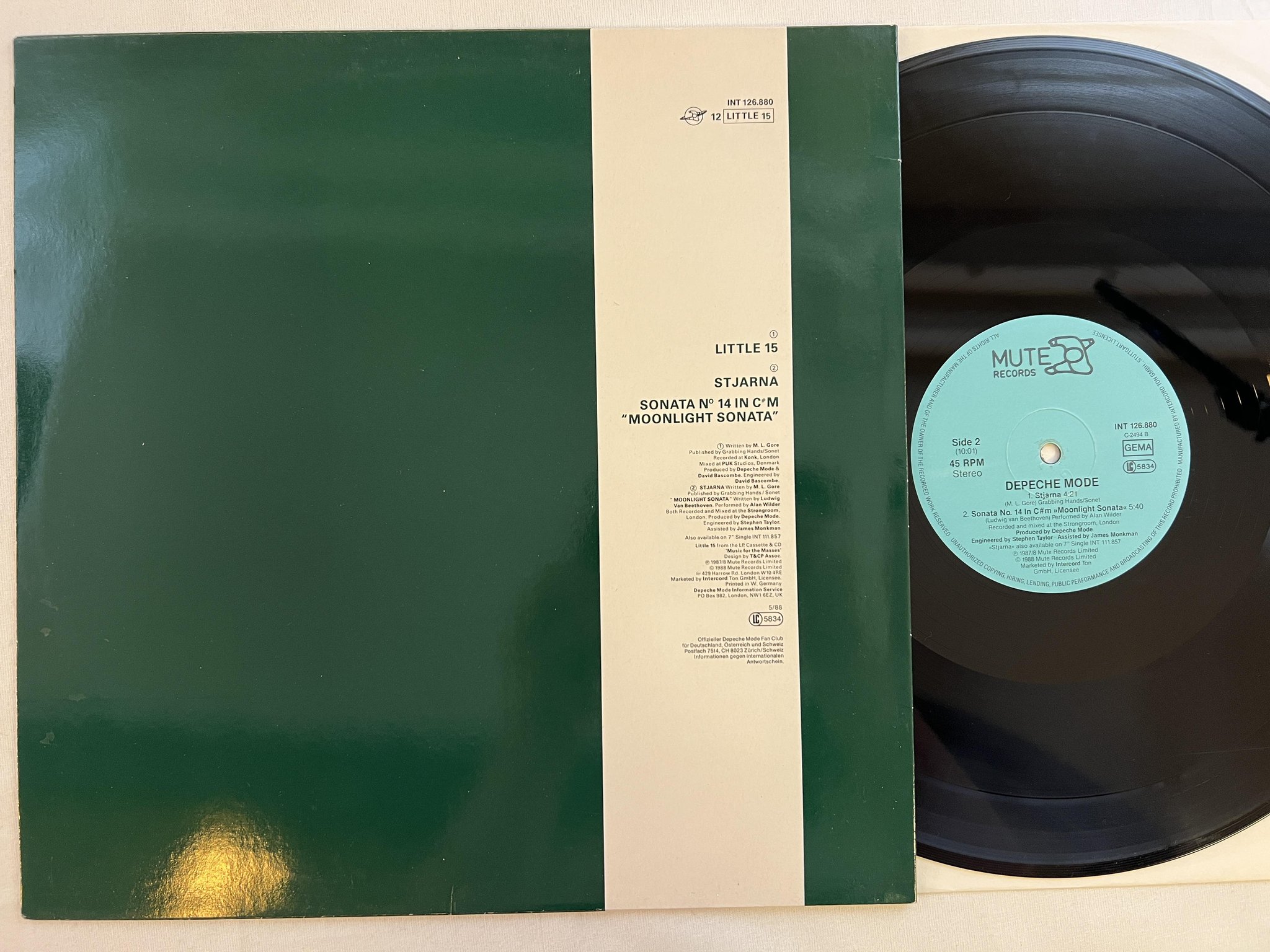 Omslagsbild för skivan DEPECHE MODE little 15 12"single -88 Ger MUTE INT 126880