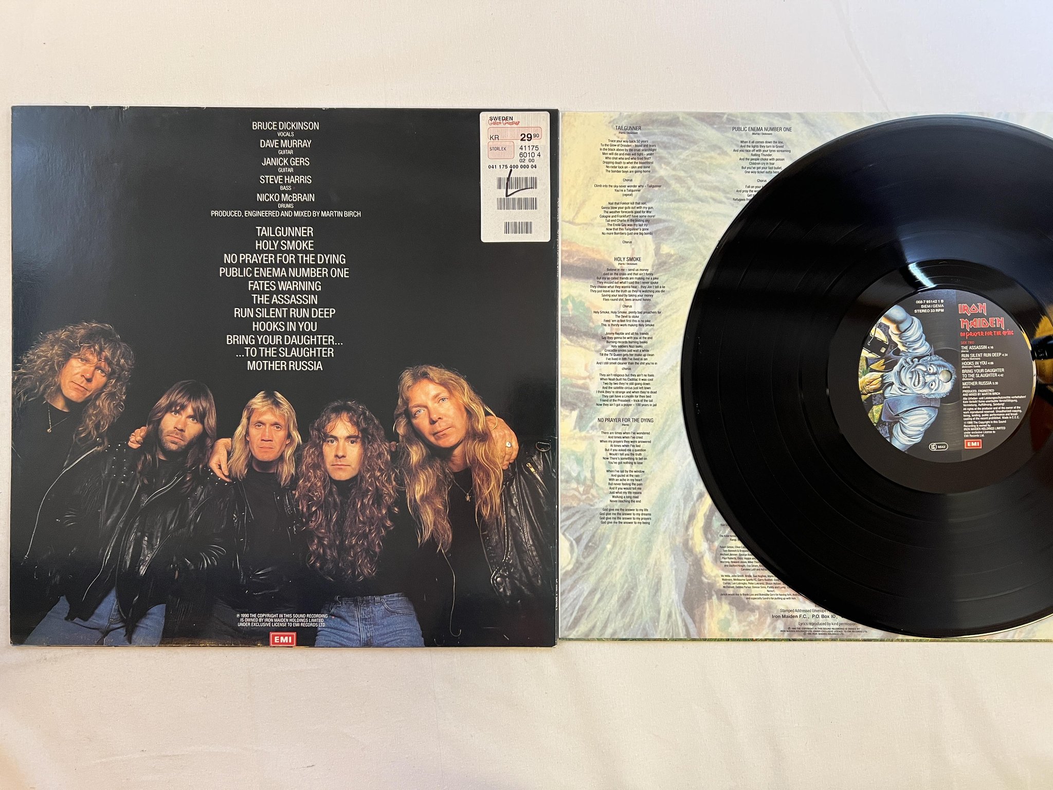 Omslagsbild för skivan IRON MAIDEN no prayer for the dying LP -90 Hol EMI 068-7 951421