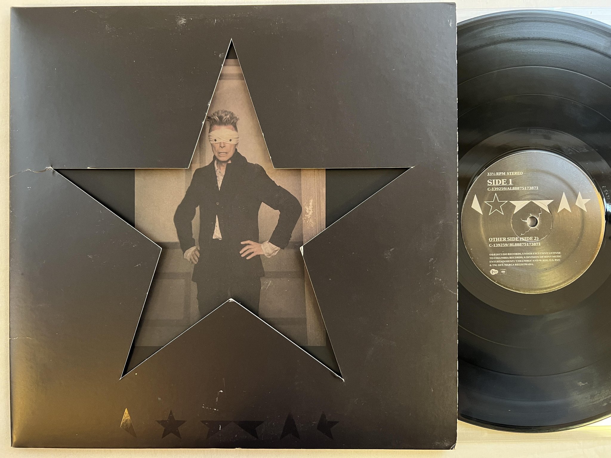 Omslagsbild för skivan DAVID BOWIE blackstar LP 2016 US COLUMBIA 88875173871 