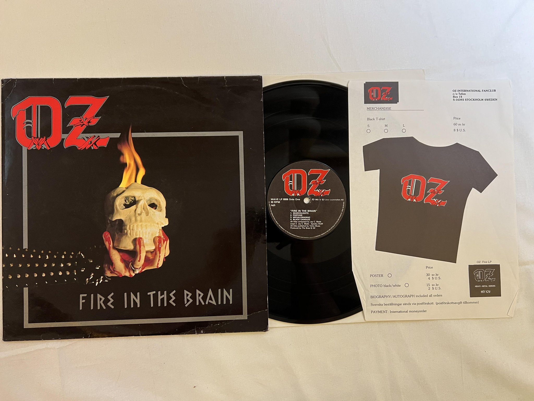 Omslagsbild för skivan OZ fire in the brain LP -83 Swe WAVE-LP-8006 