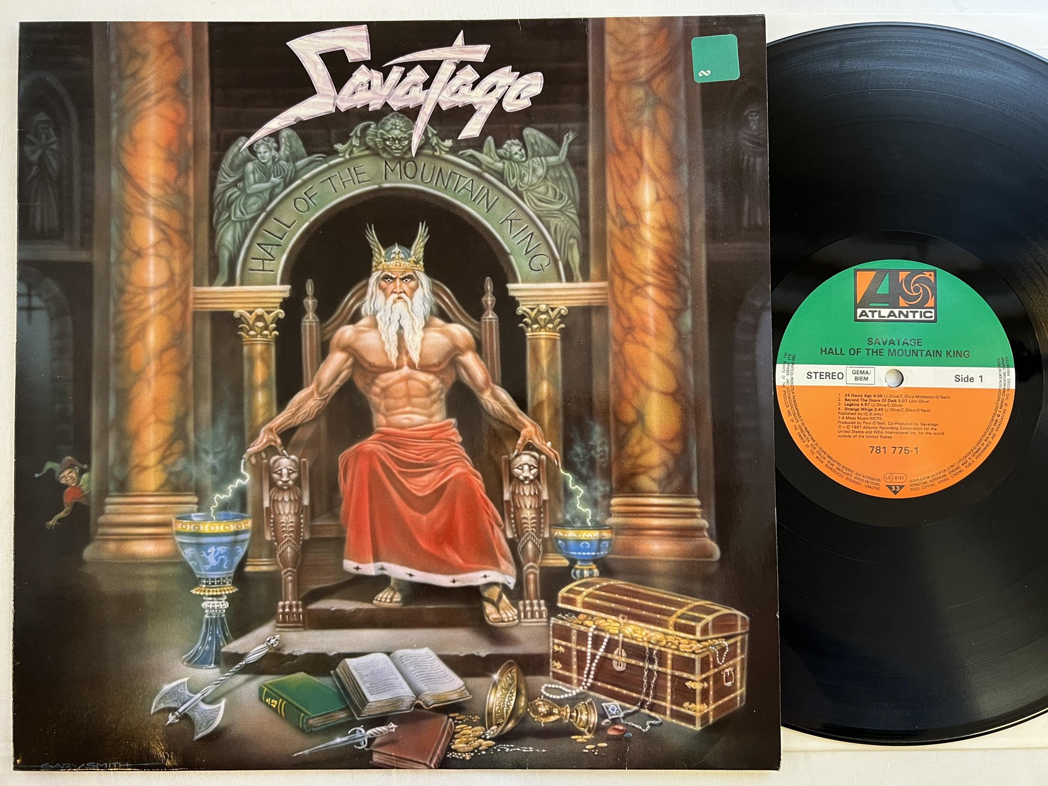 Omslagsbild för skivan SAVATAGE Hall Of The Mountain King LP -87 ATLANTIC 781 775-1