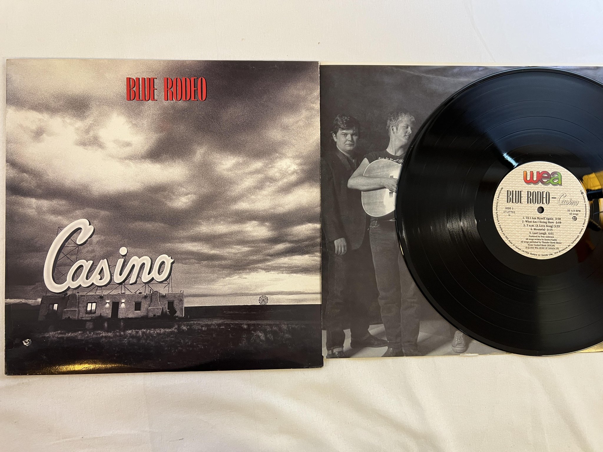 Omslagsbild för skivan BLUE RODEO Casino LP -90 Can WARNER 1727701 * Country rock *