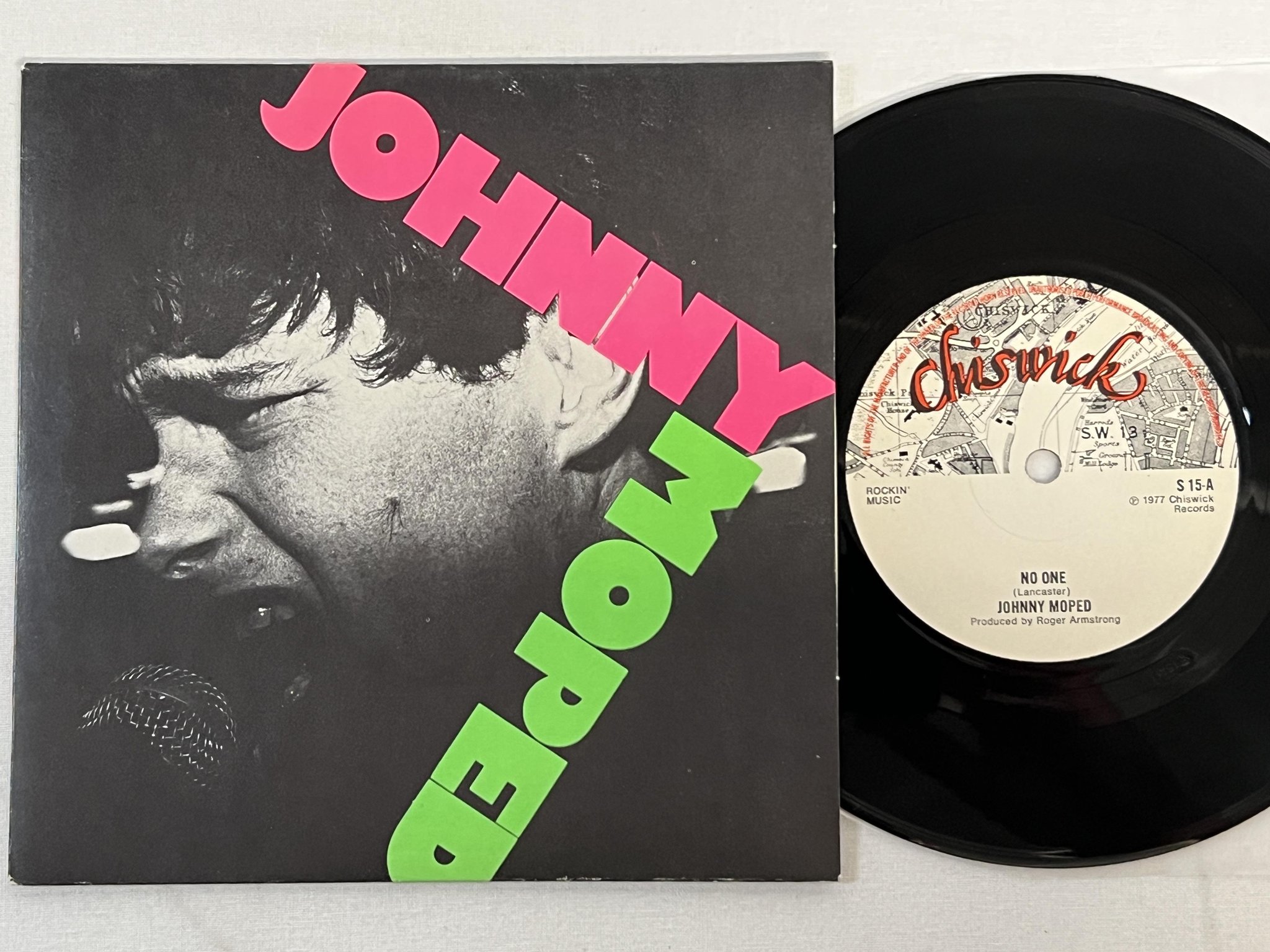Omslagsbild för skivan JOHNNY MOPED no one 7"single UK CHISWICK S 15 ** PUNK **