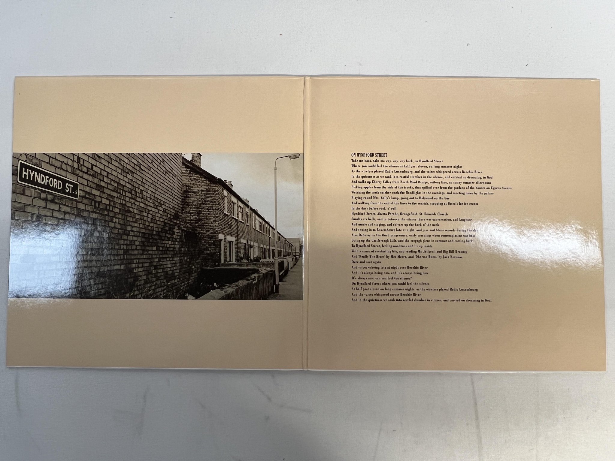 Omslagsbild för skivan VAN MORRISON Hymns To The Silence 2xLP -91 POLYDOR 849 026-1